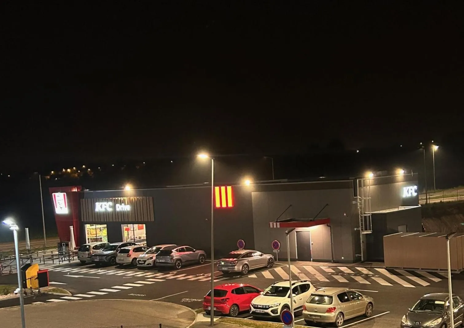 Restaurant/places to eat in B&B HOTEL Montargis-Amilly