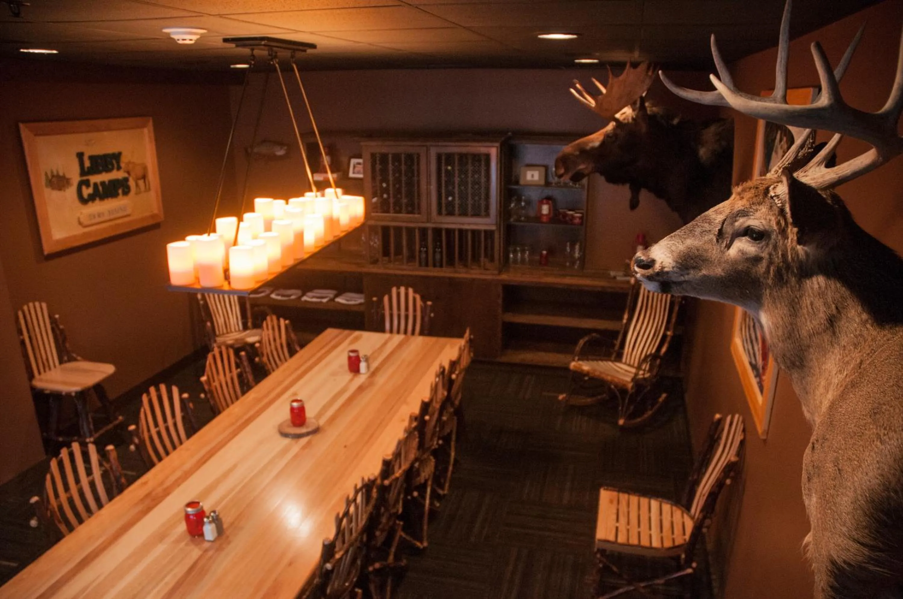 Restaurant/places to eat in Grand Summit Hotel