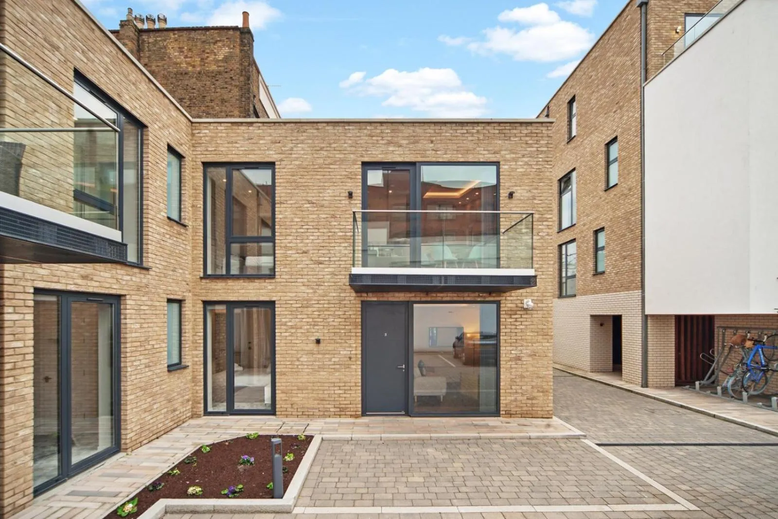 Property building in Lux Apartments in Fulham