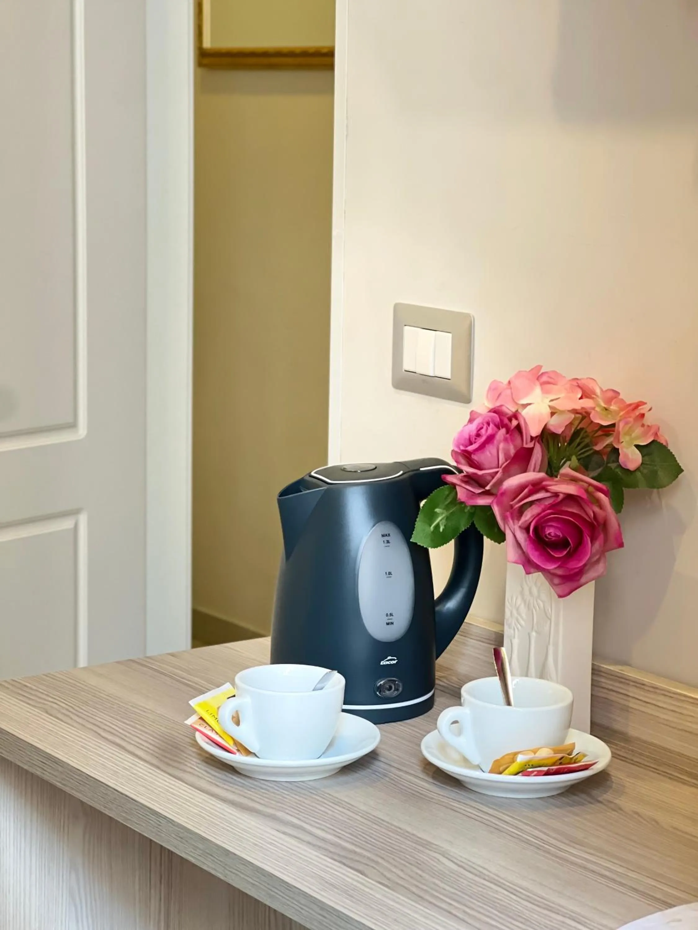 room service in Hotel Balilla