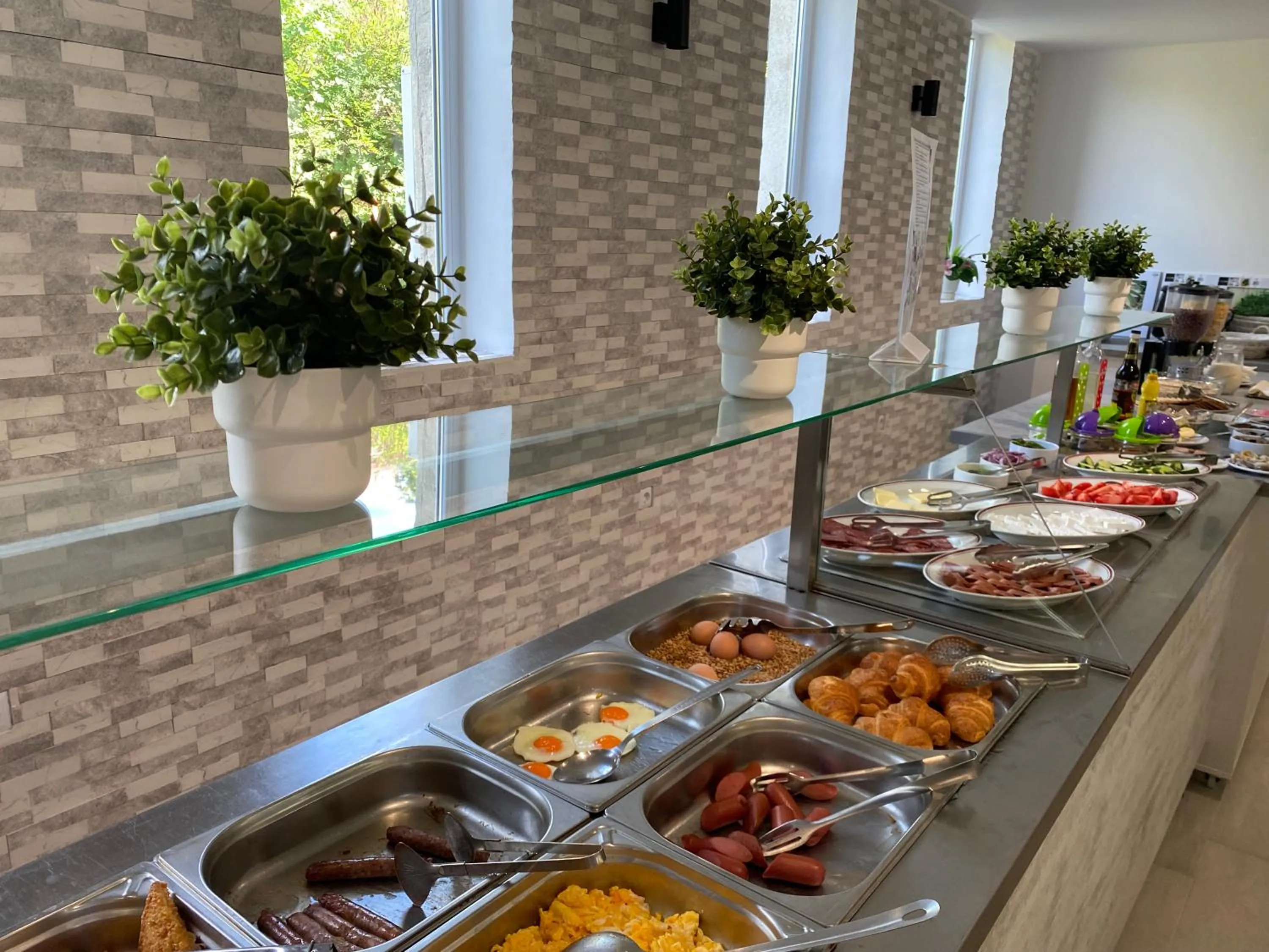 Vezhen Hotel - Free Parking