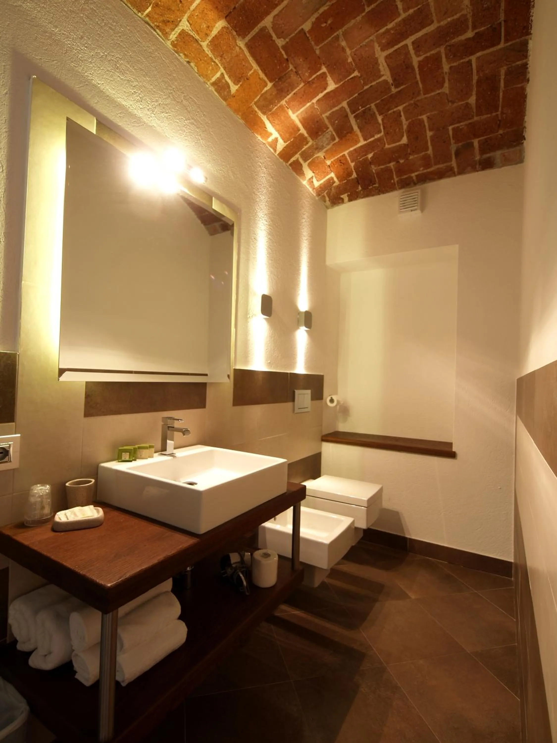 Bathroom in Albergo Nazionale