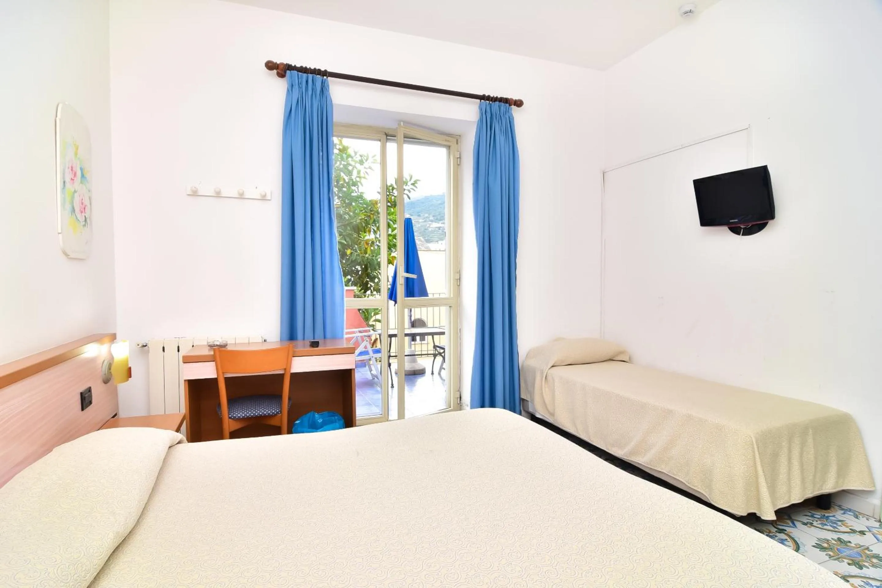 Bedroom, Bed in Hotel Terme Oriente - Beach & SPA