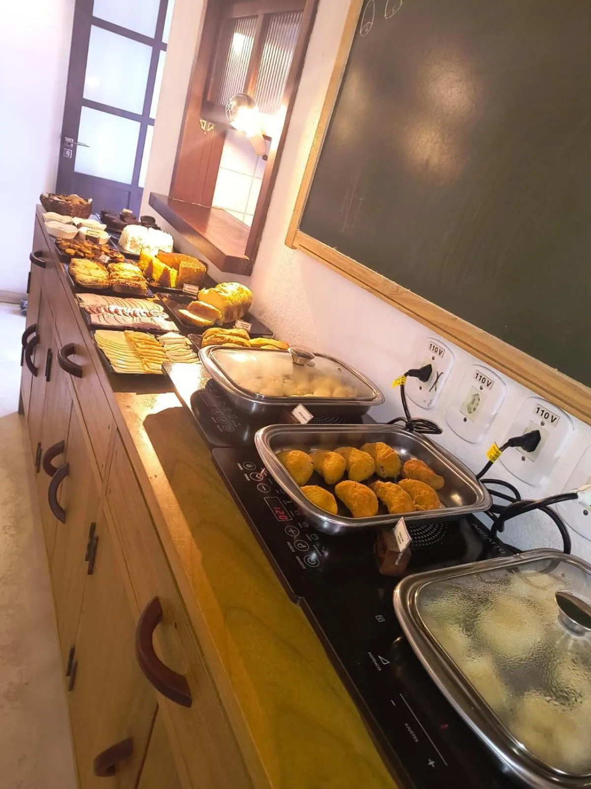 Breakfast in Green 53 Boutique Hotel