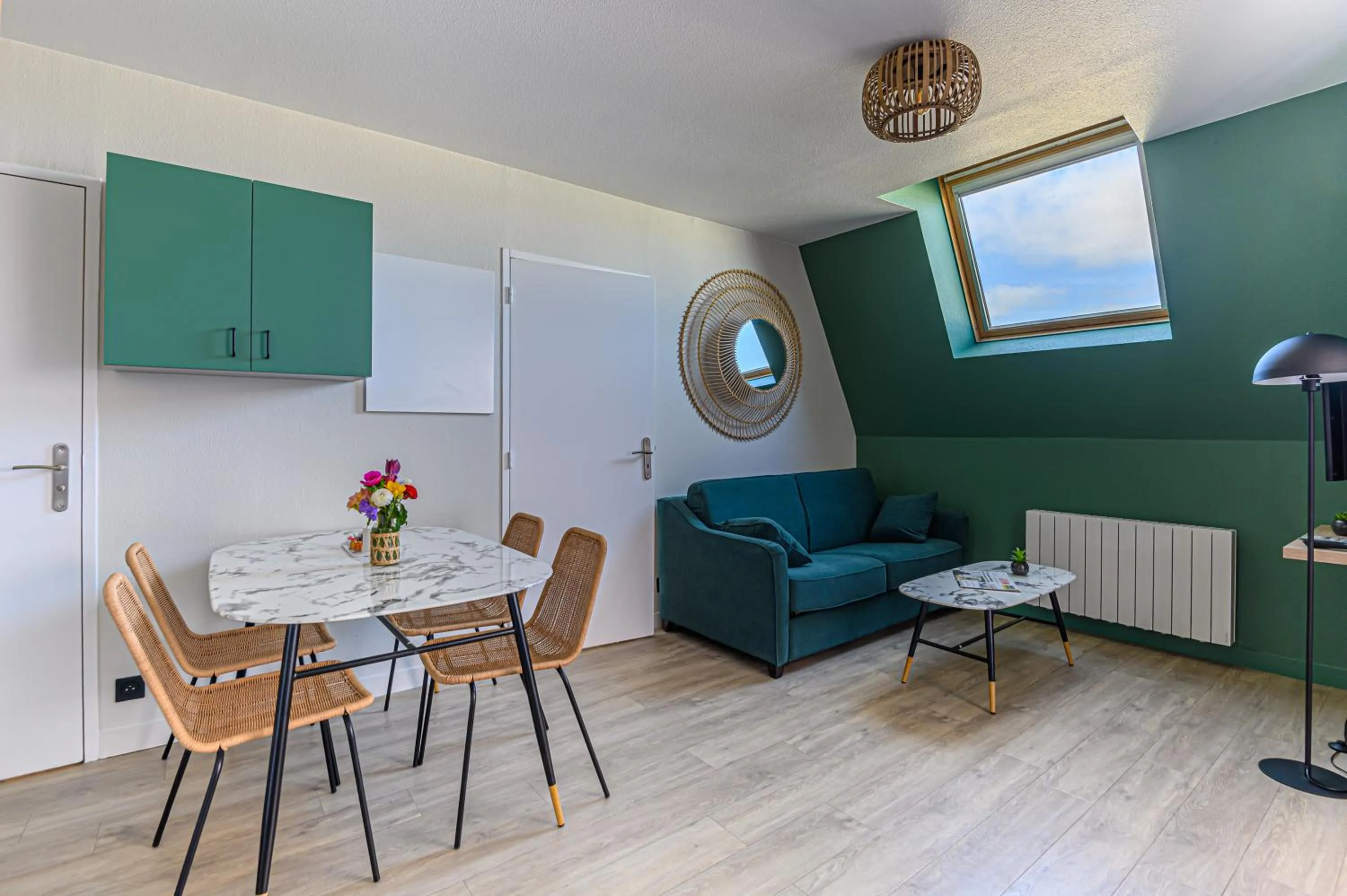 Living room in Appart Hôtel Le Liberté Vannes Centre-Ville