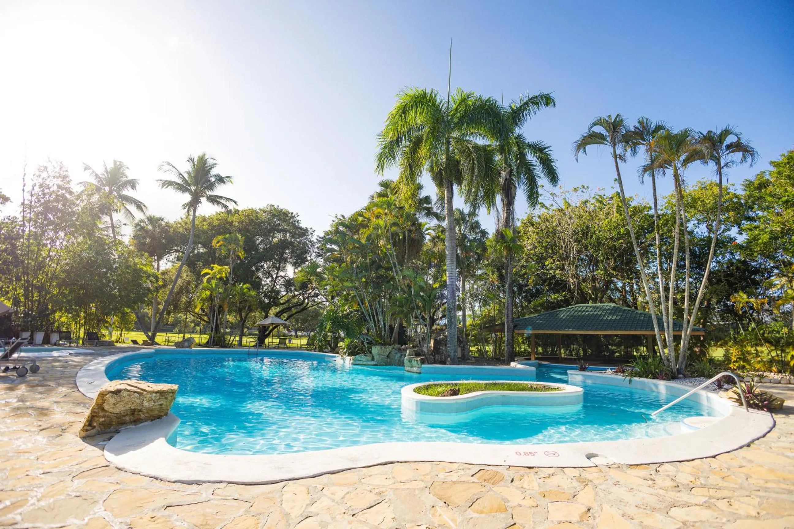 Swimming pool in Blue JackTar