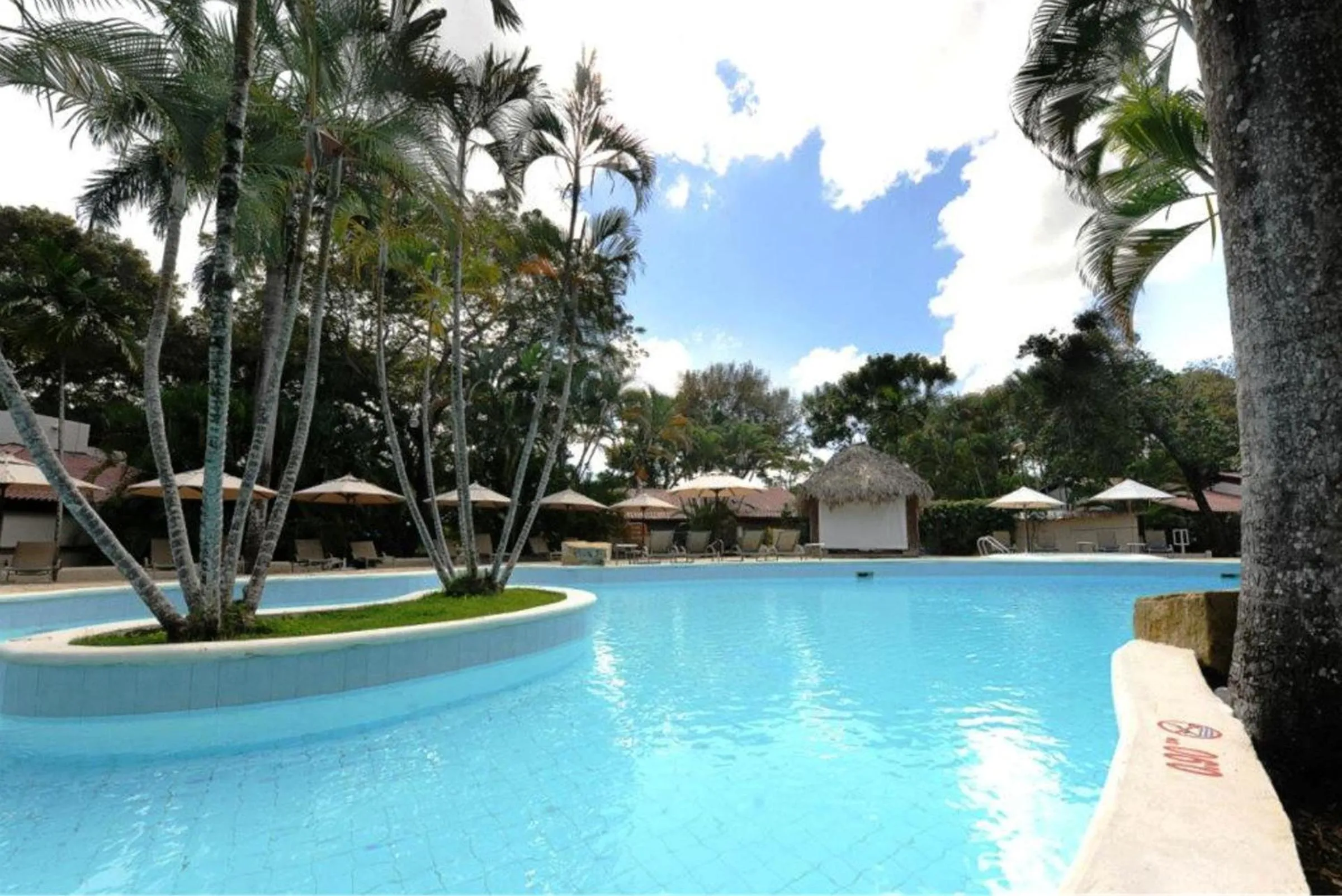 Swimming pool in Blue JackTar