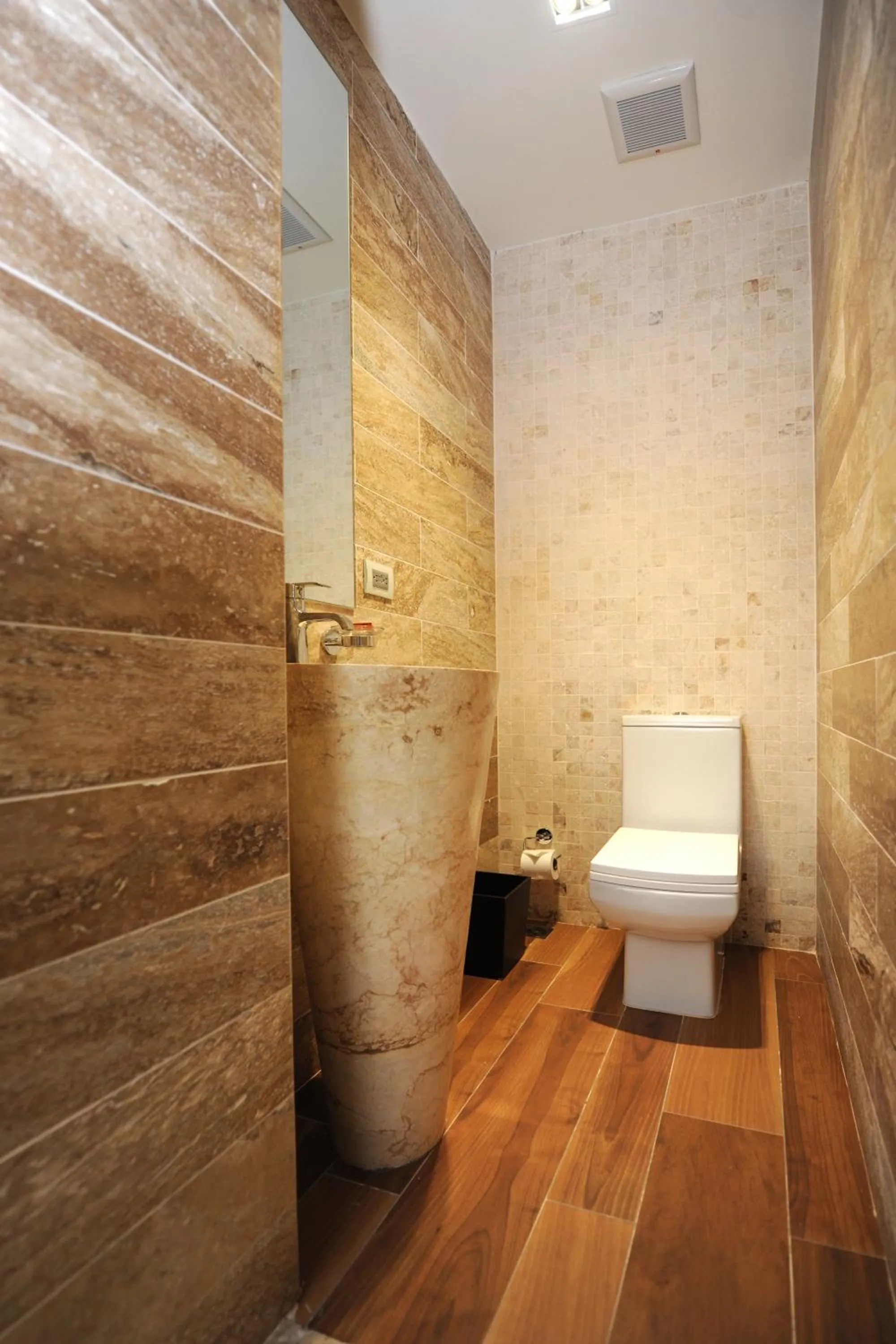 Bathroom in Blue JackTar