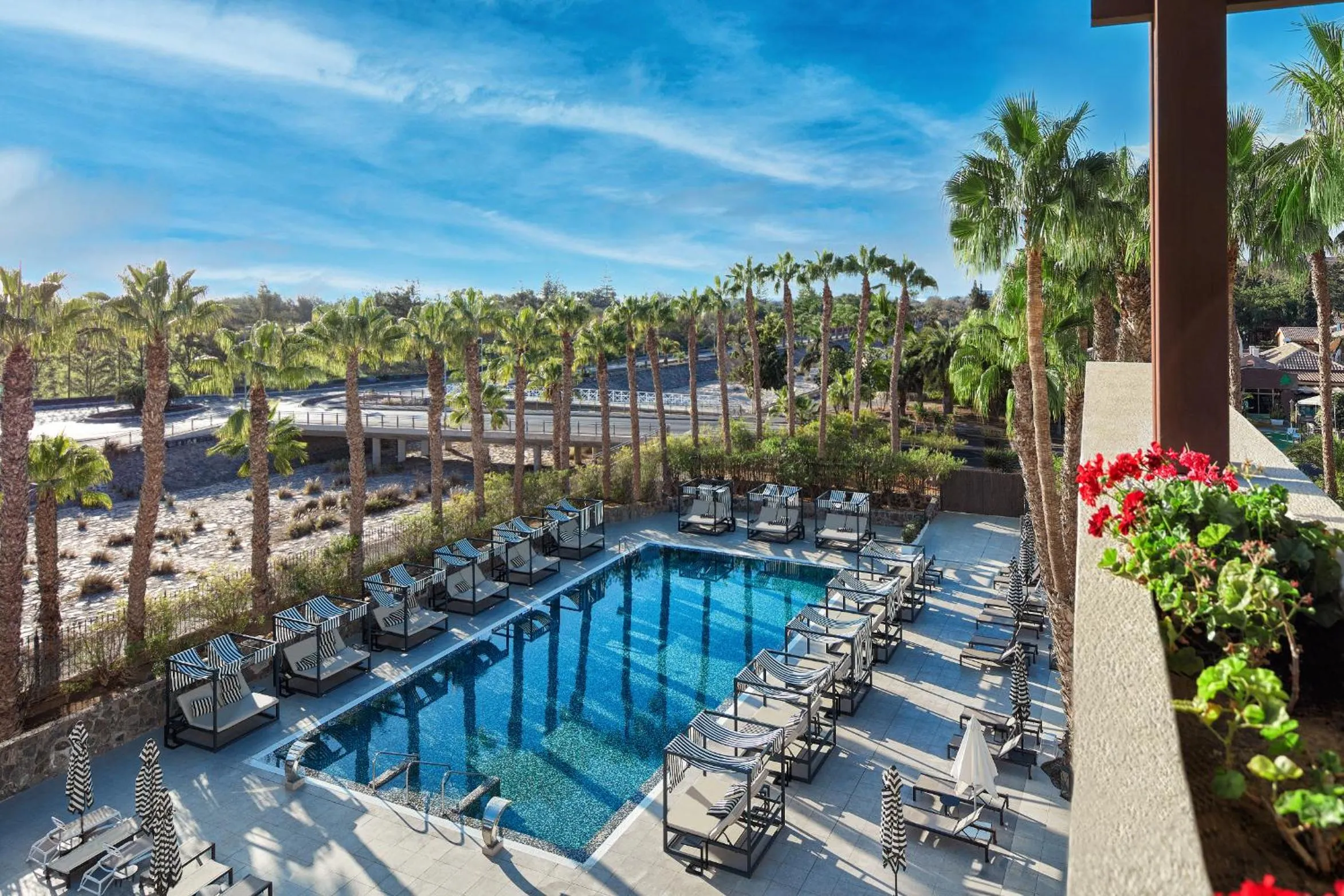 Swimming pool in Tabaiba Princess