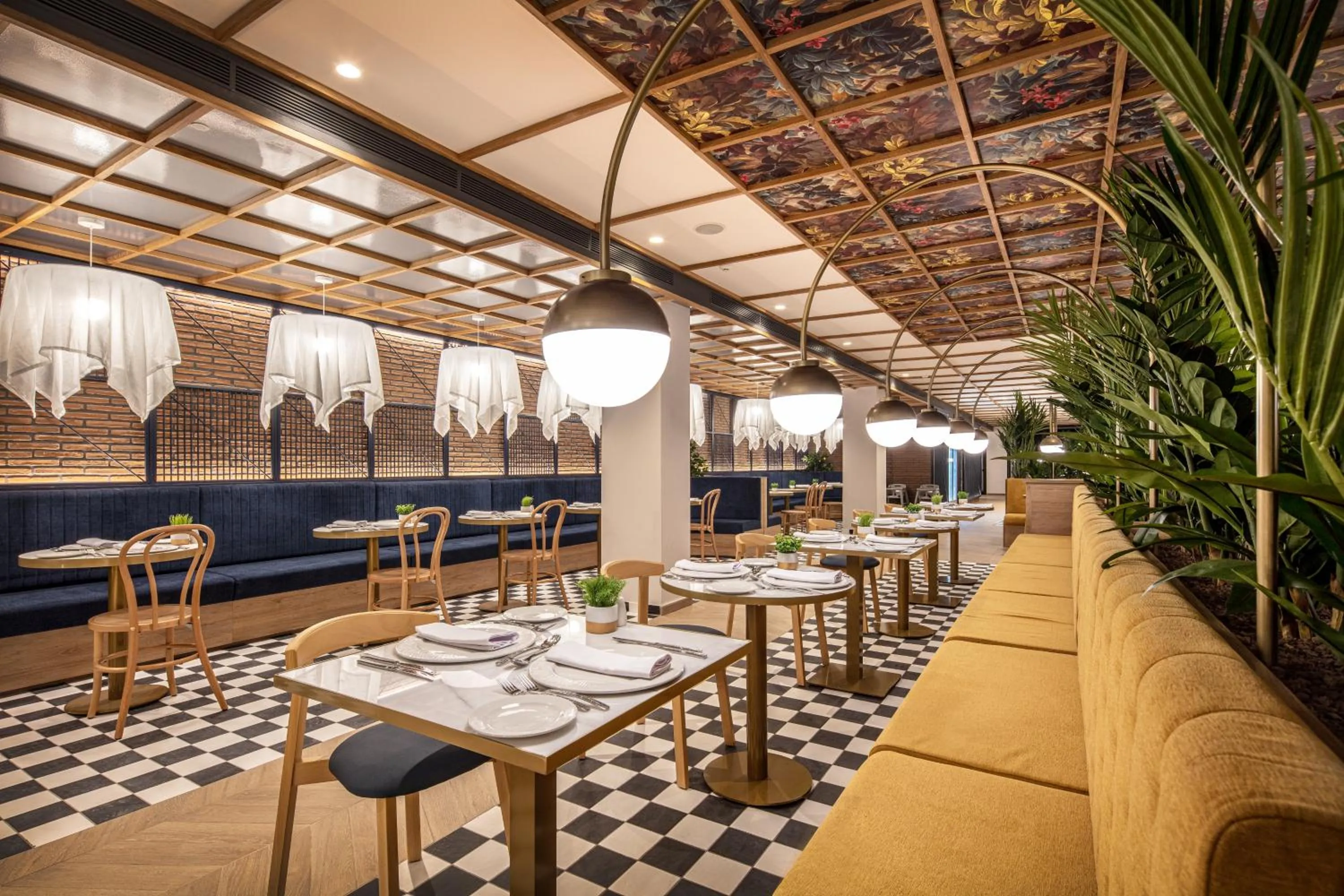 Restaurant/places to eat in Tabaiba Princess