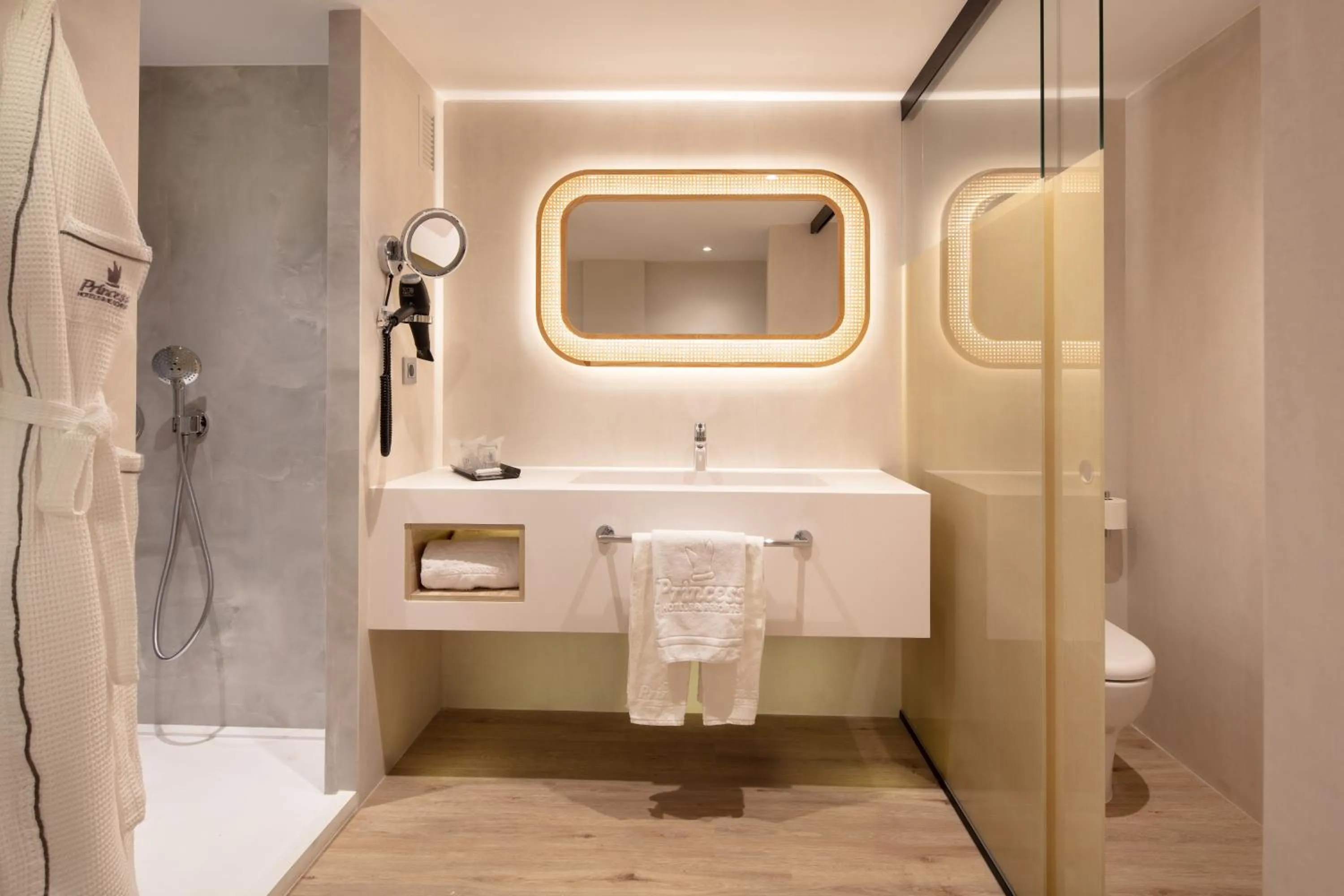 Shower in Tabaiba Princess