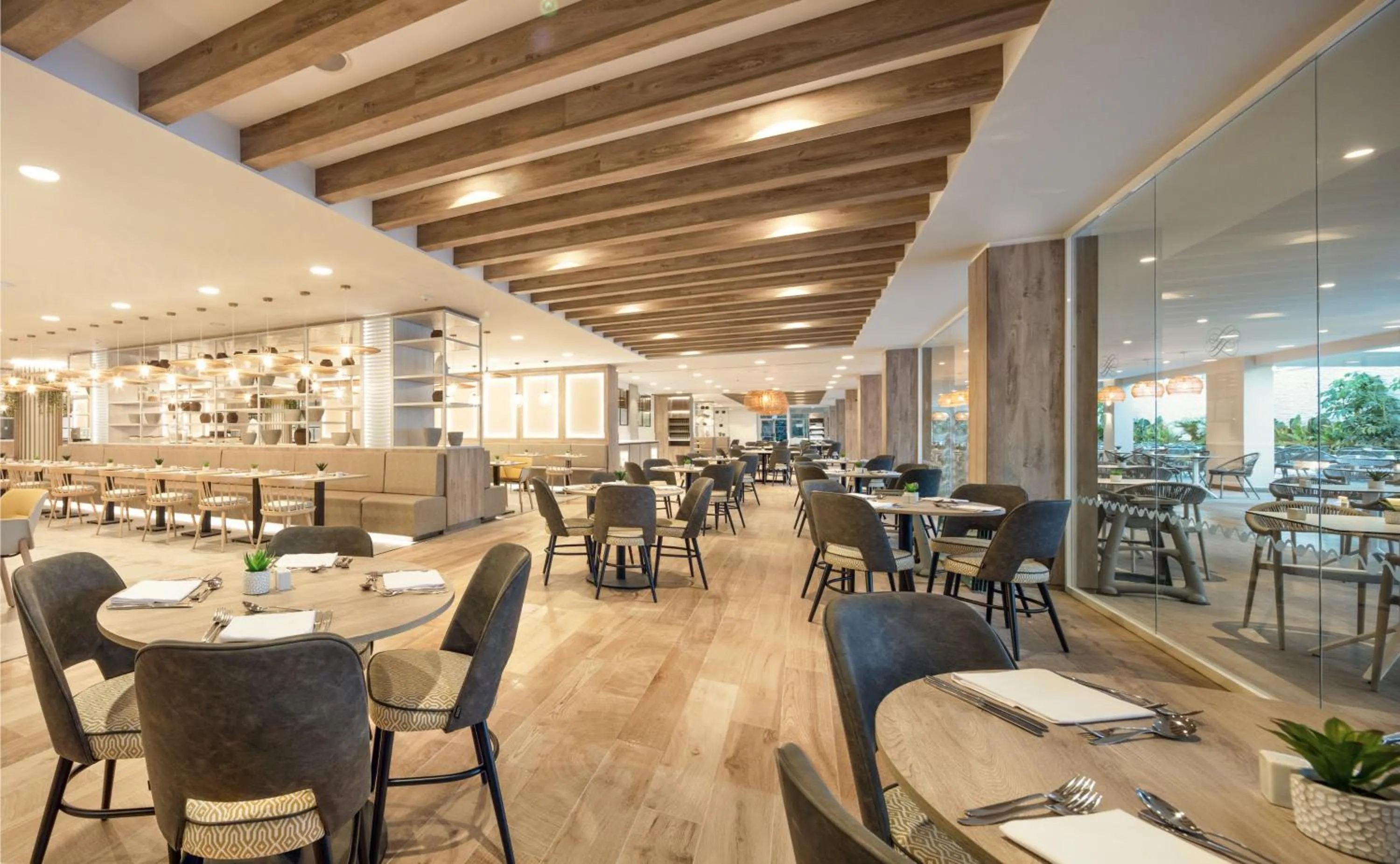 Restaurant/places to eat in Tabaiba Princess