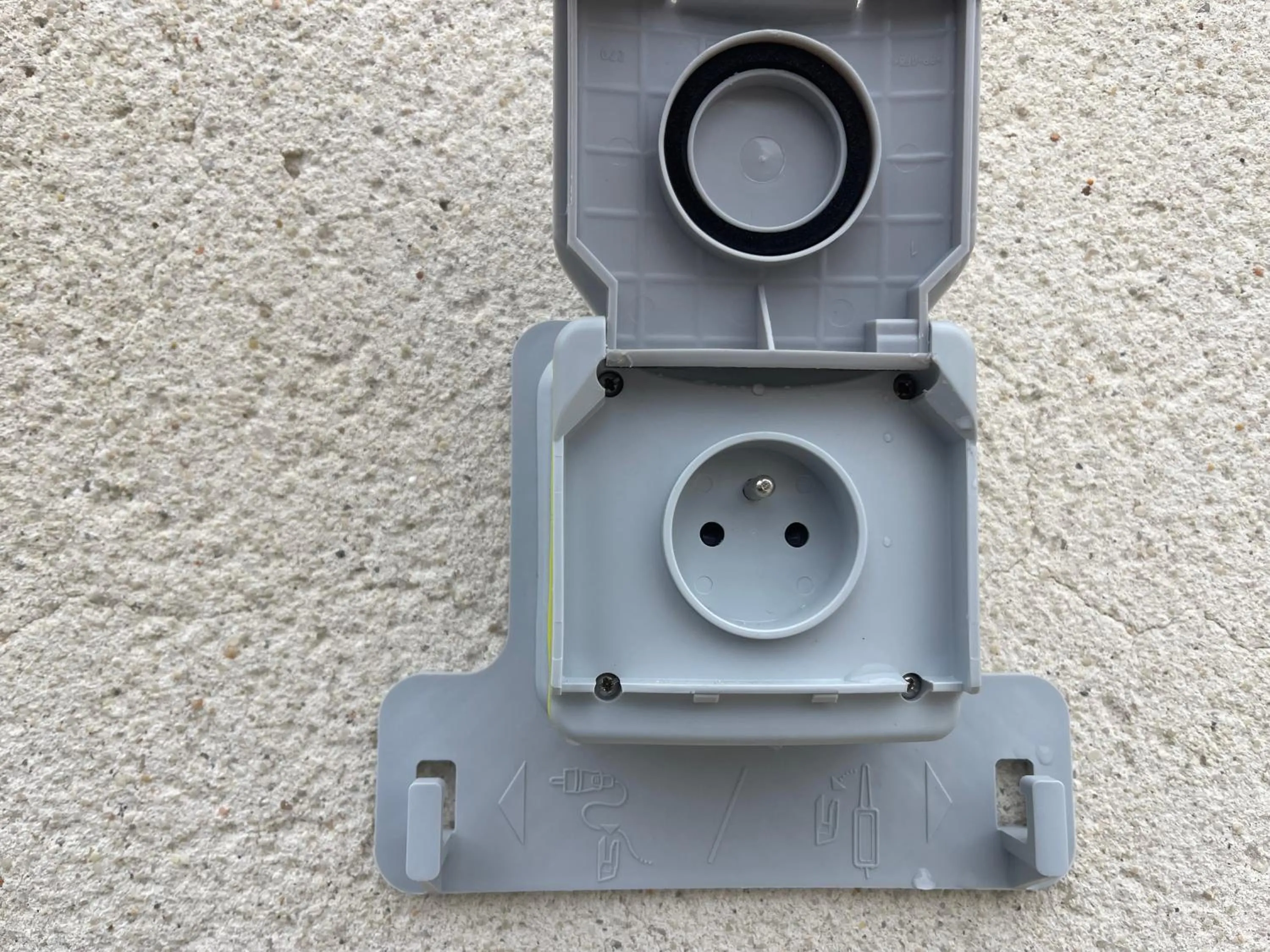 Parking in Clos des Aigrettes -6 Gîtes de charme et confort à 30m du Port de La Cotinière