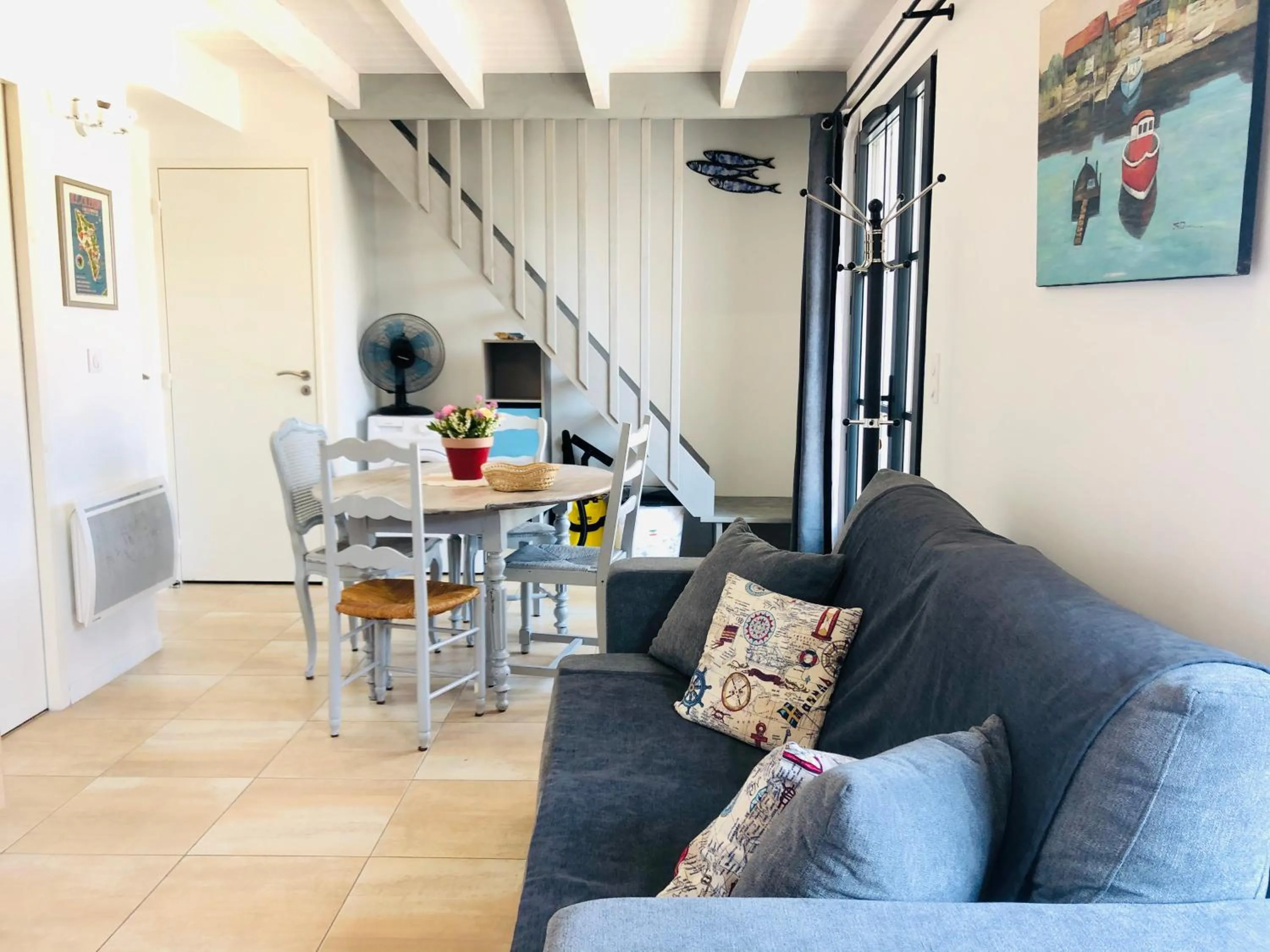 Living room in Clos des Aigrettes -6 Gîtes de charme et confort à 30m du Port de La Cotinière