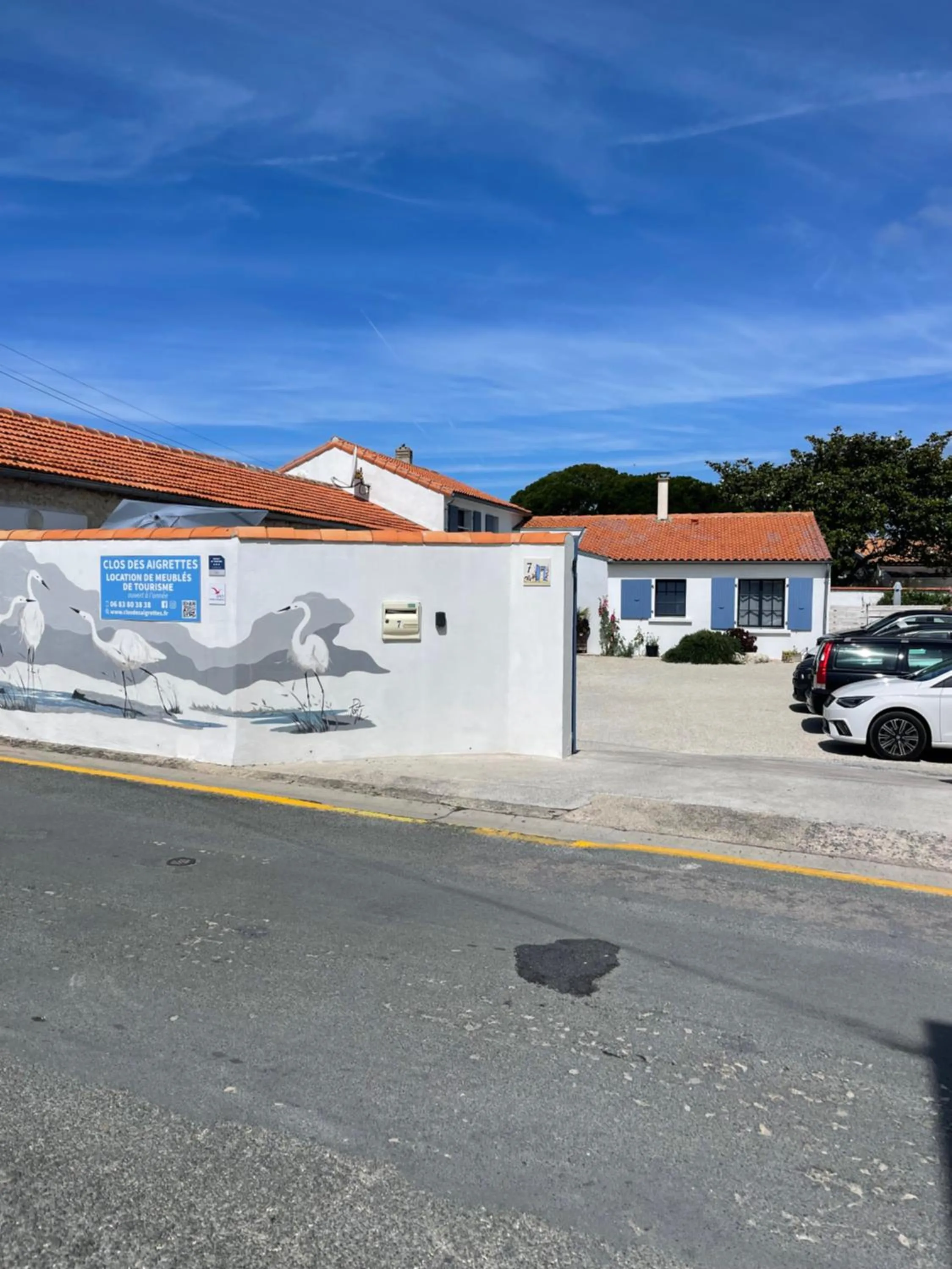 Property building in Clos des Aigrettes -6 Gîtes de charme et confort à 30m du Port de La Cotinière