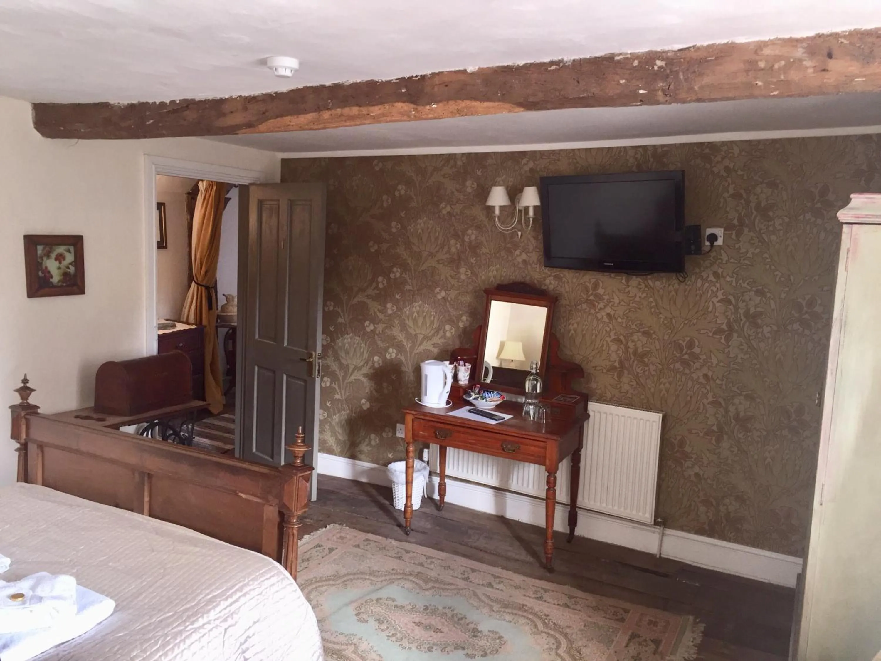 TV and multimedia, Bed in The Three Tuns