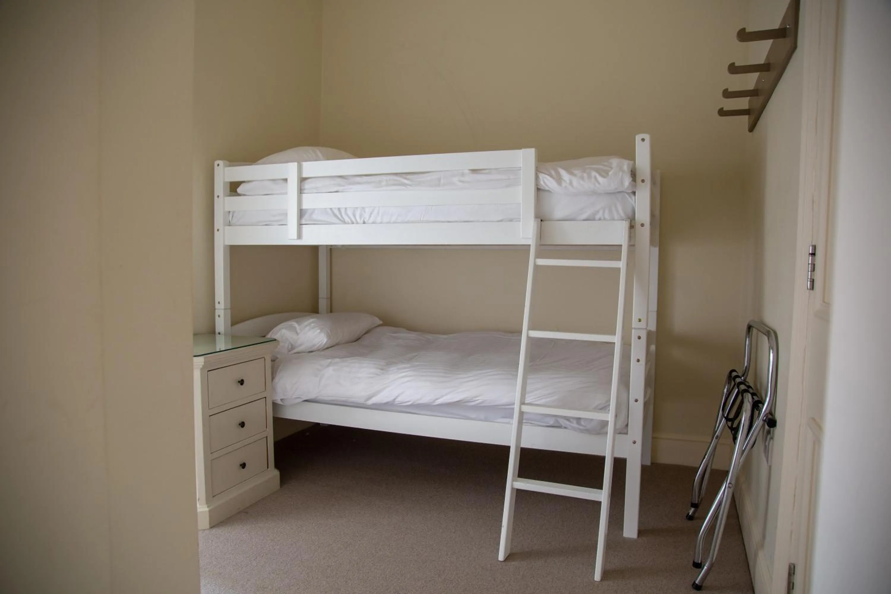 Bedroom, Bed in The Bell Hotel