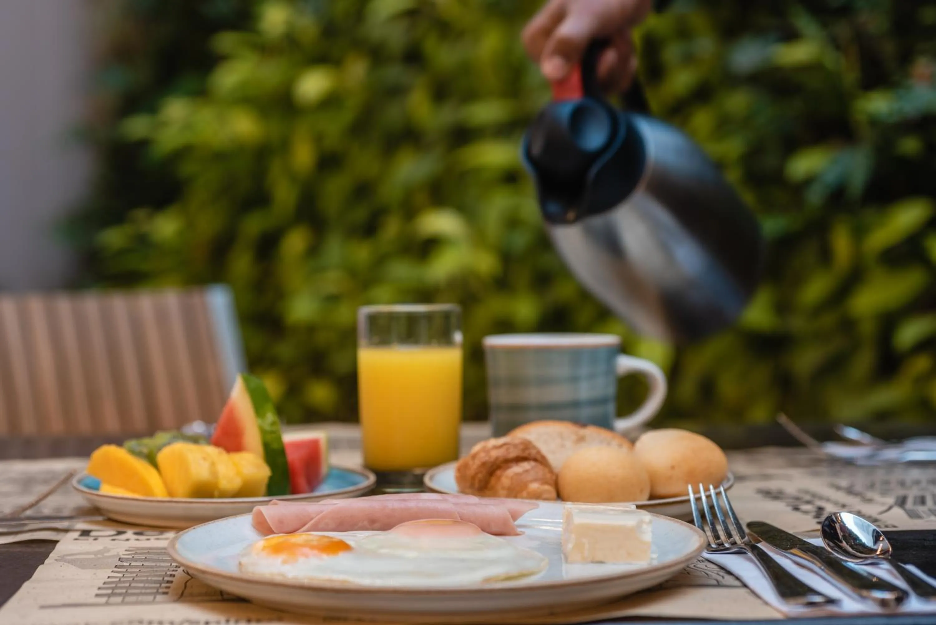 Food and drinks in Hotel Spirito by Spiwak Chipichape