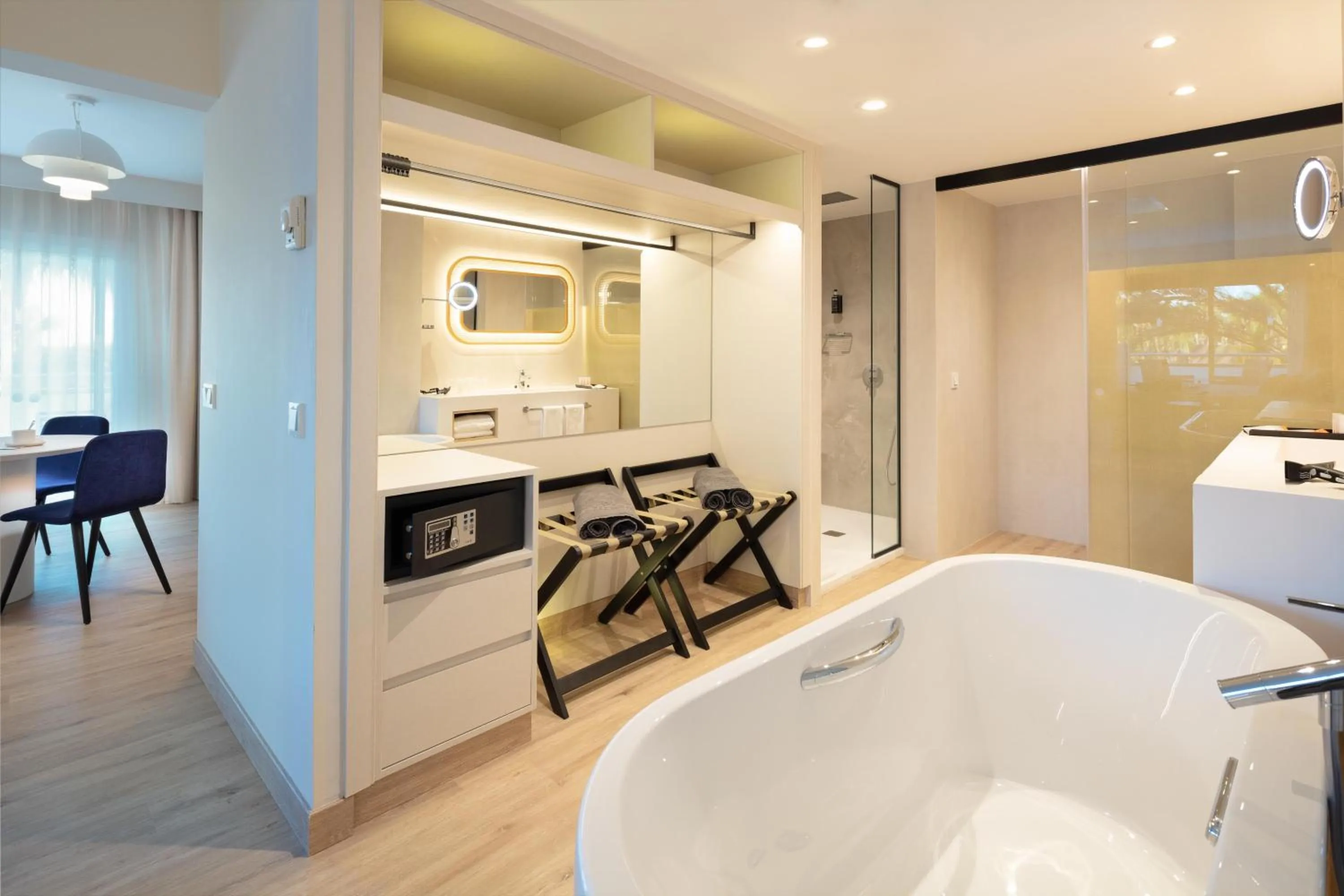 Shower in Maspalomas Princess