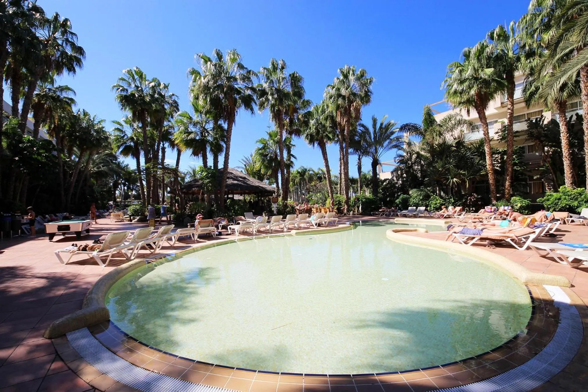Swimming pool in Maspalomas Princess