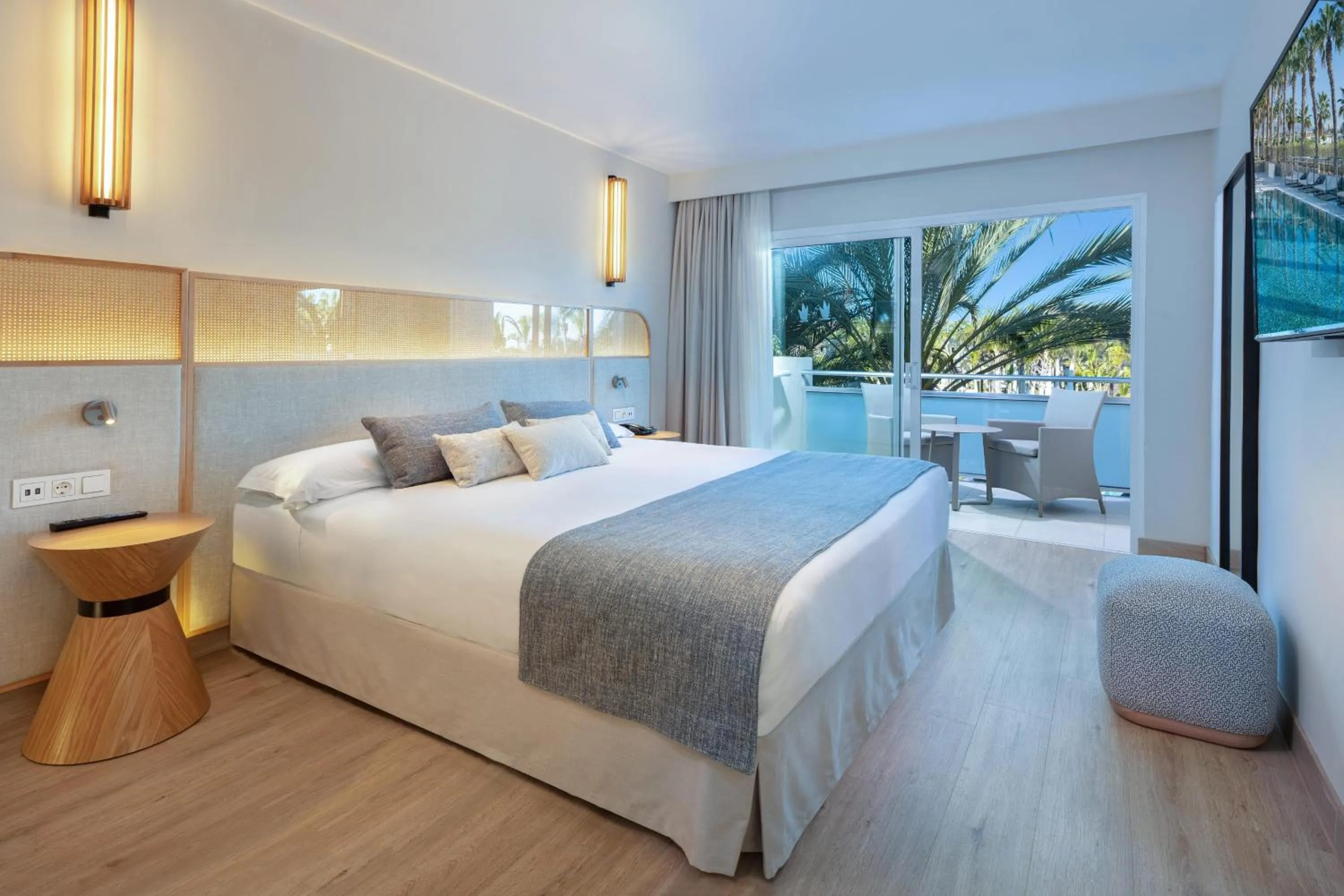 Balcony/Terrace, Bed in Maspalomas Princess