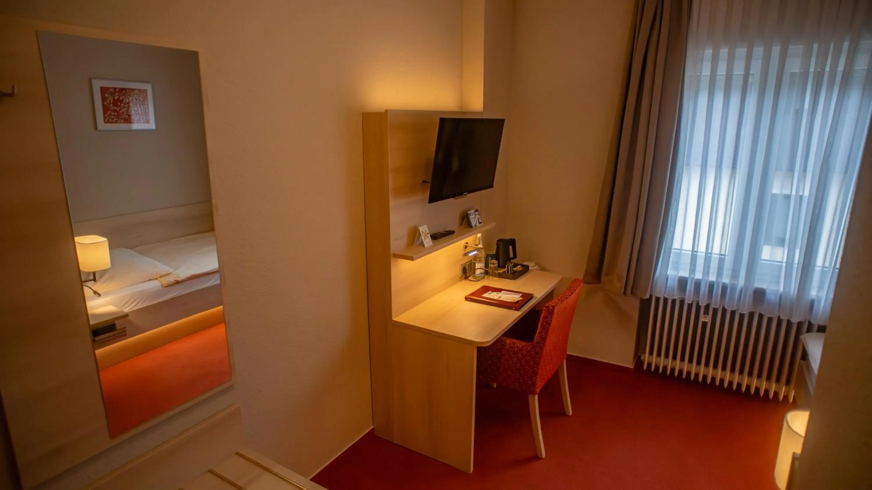 Photo of the whole room, Bed in Hotel Unter den Linden