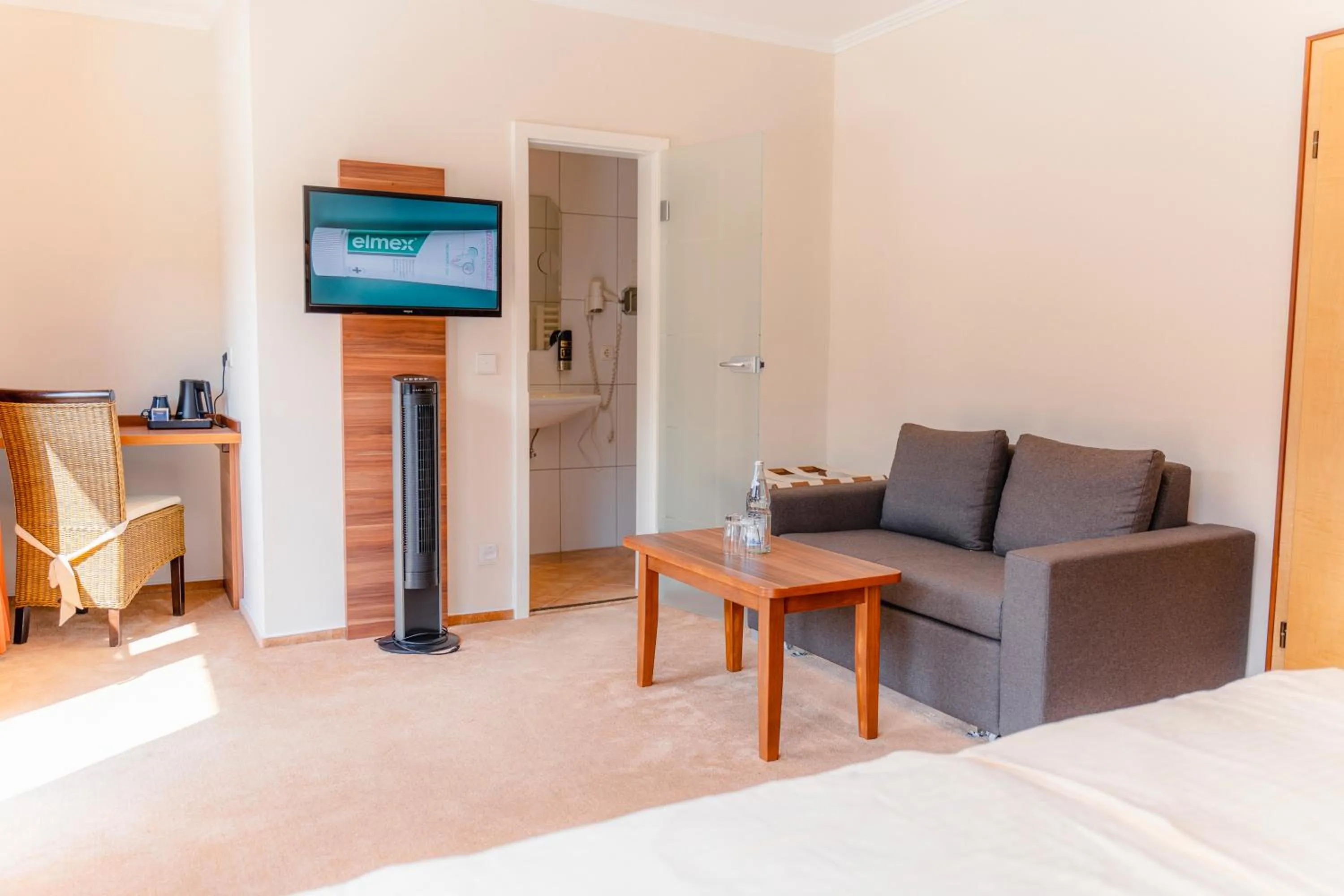 Photo of the whole room in Hotel Unter den Linden