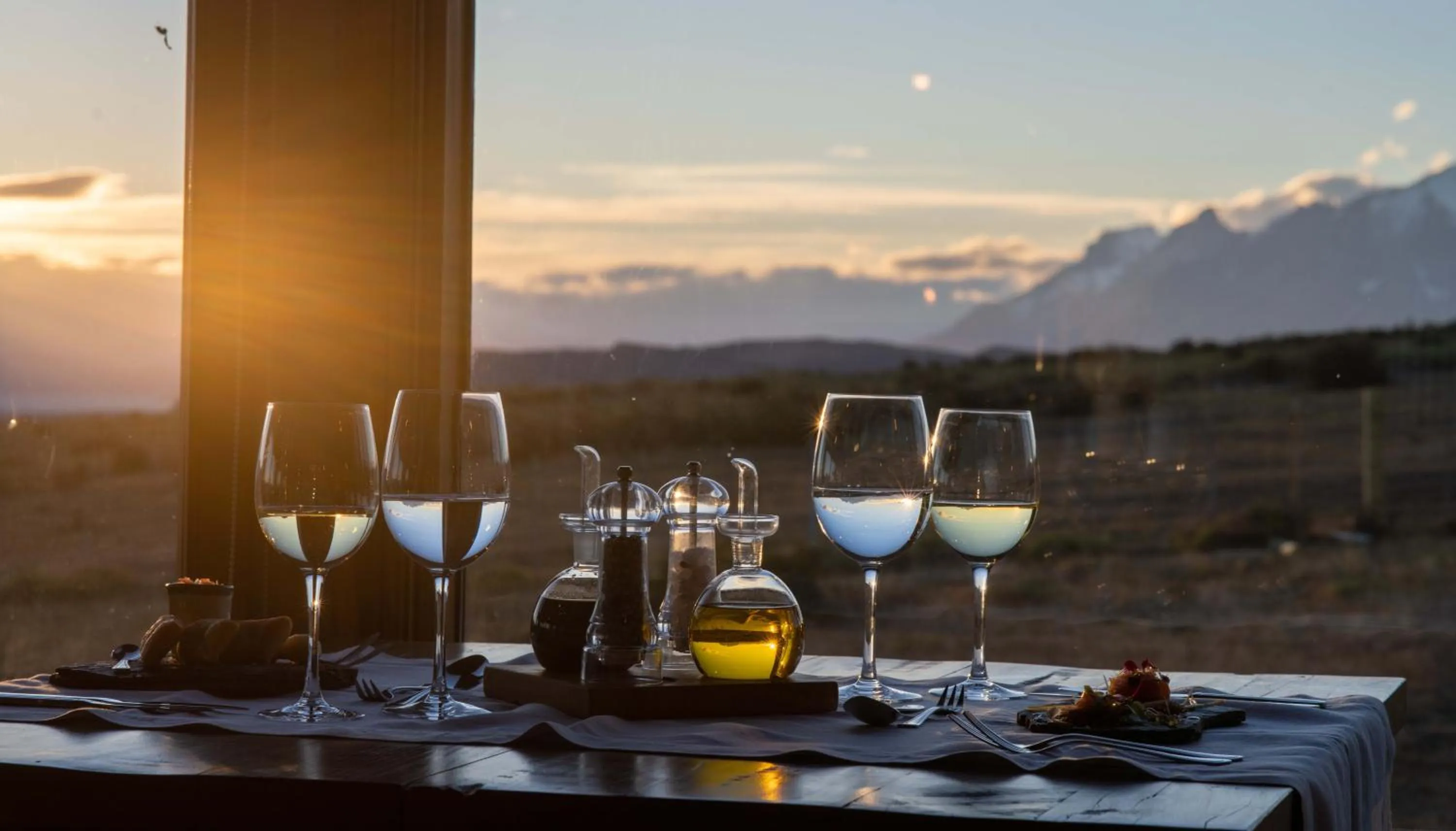 Restaurant/places to eat in Estancia Cerro Guido