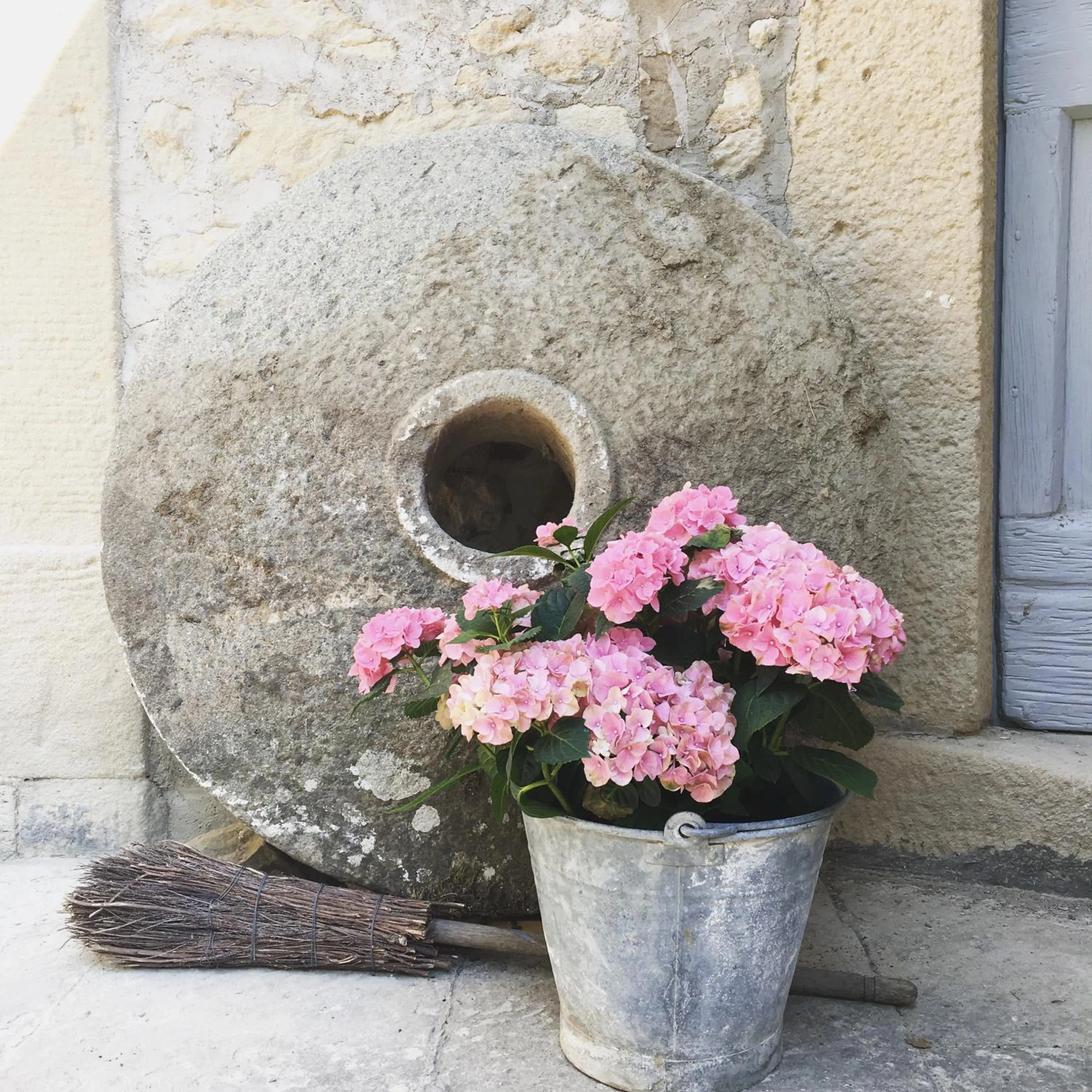 Patio in A 5 min dalla Rocchetta Mattei - B&B Antico Mulino