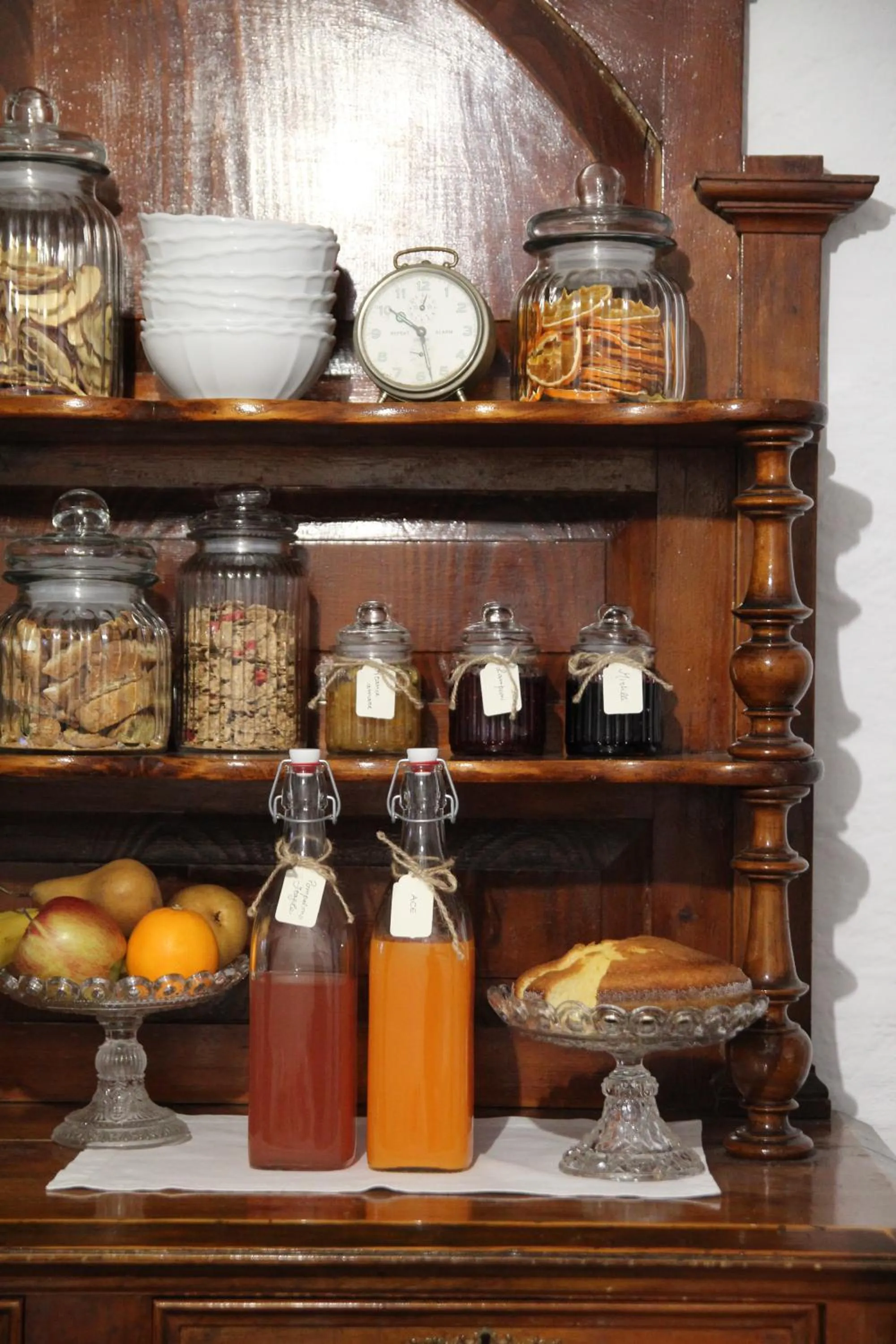 Food and drinks in A 5 min dalla Rocchetta Mattei - B&B Antico Mulino