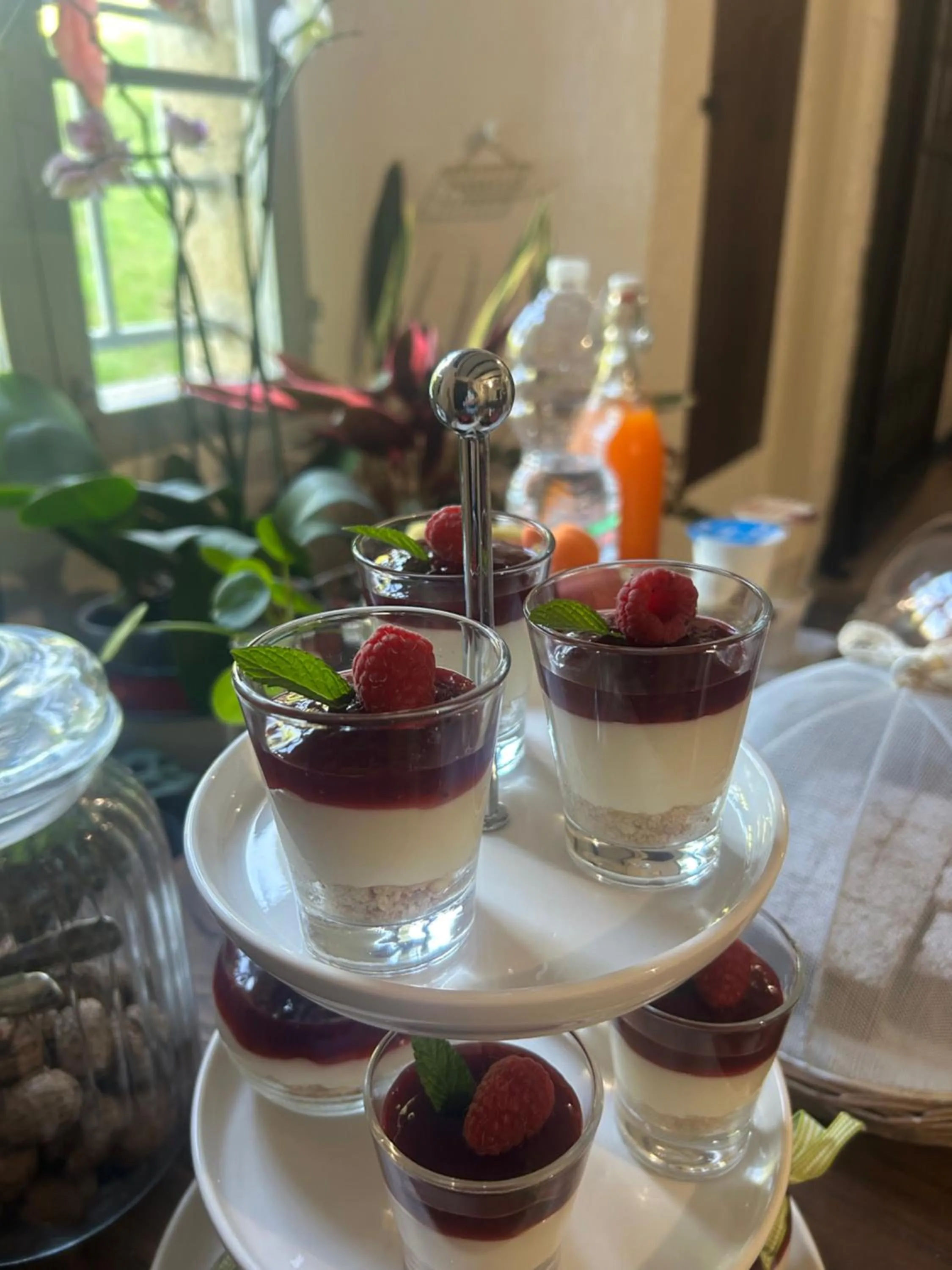 Buffet breakfast in A 5 min dalla Rocchetta Mattei - B&B Antico Mulino