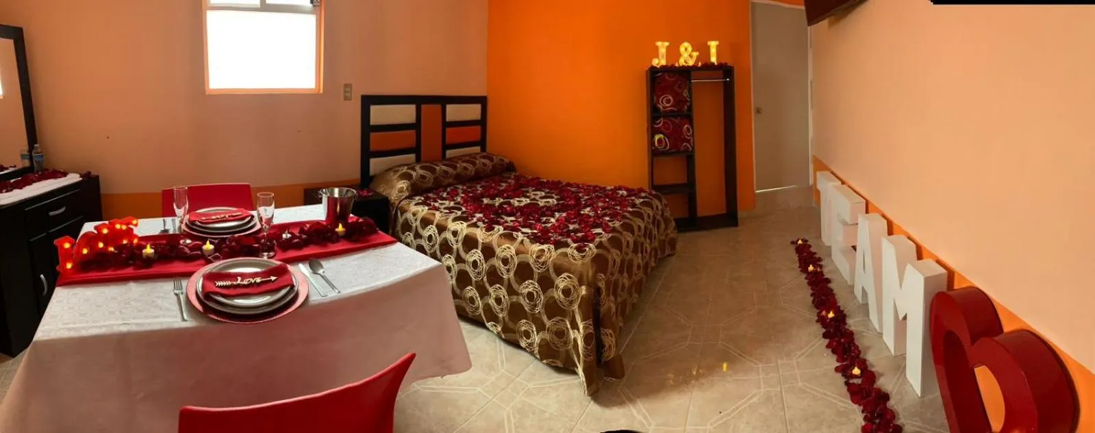 Photo of the whole room, Bed in Hotel Villa De Las Flores