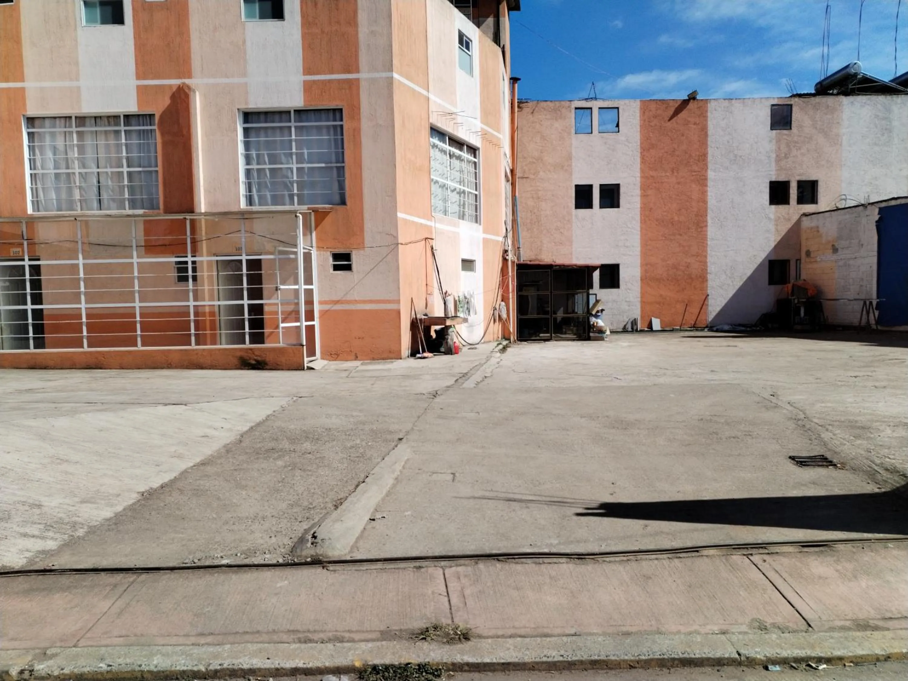 Parking in Hotel Villa De Las Flores