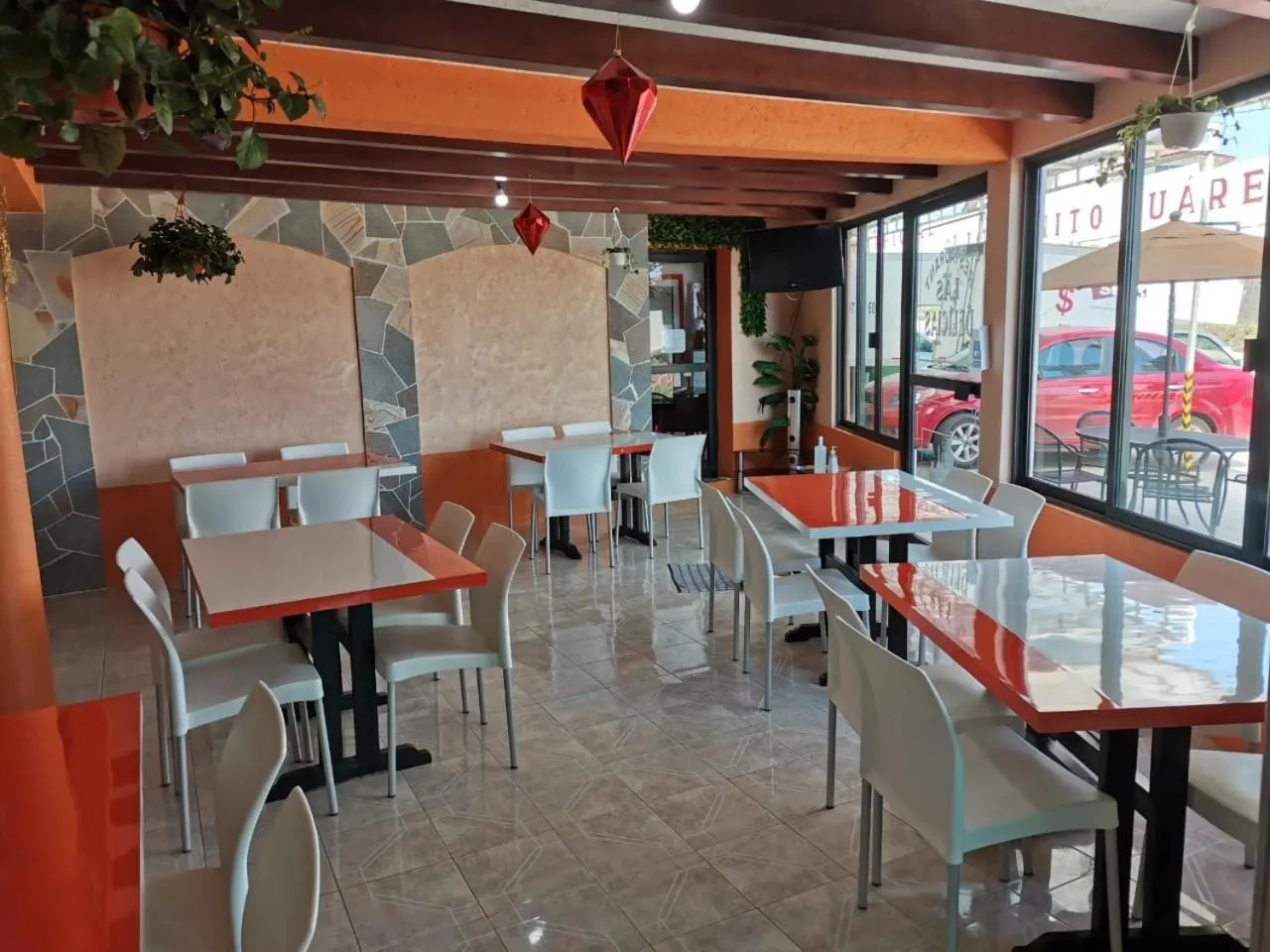 Restaurant/places to eat in Hotel Villa De Las Flores