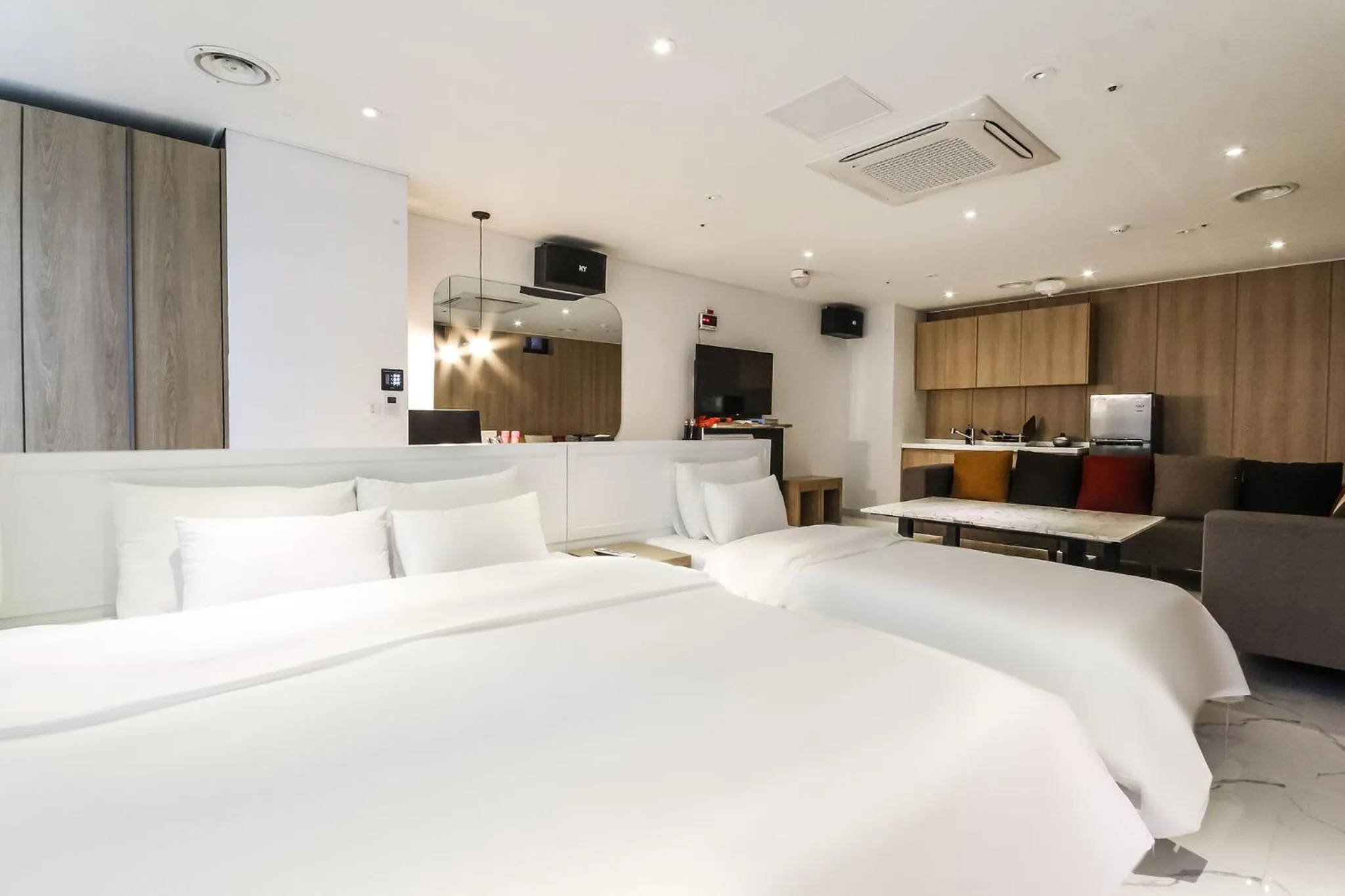 Bed in Biennale Hotel