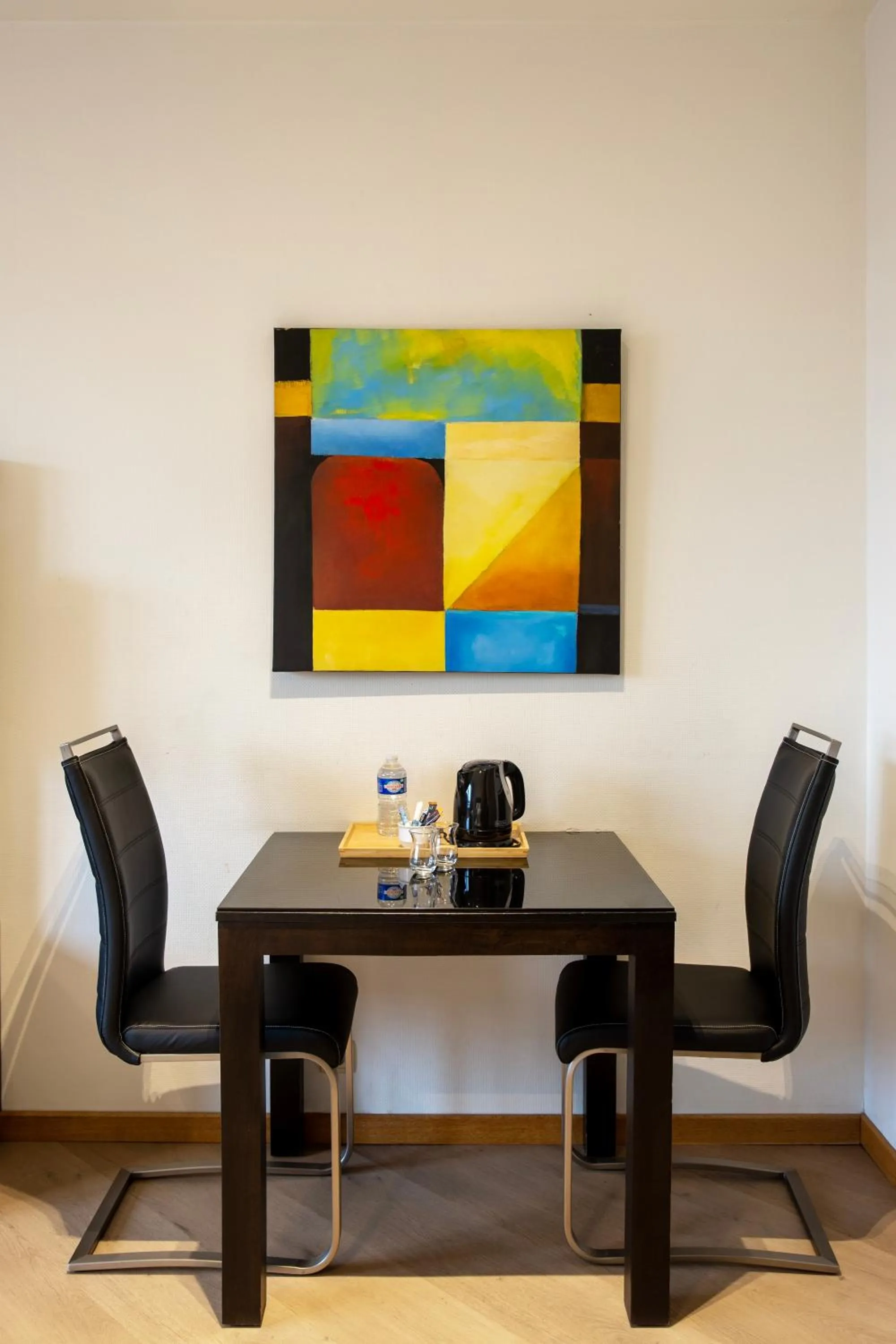 Seating area in Diamant Suites Brussels EU