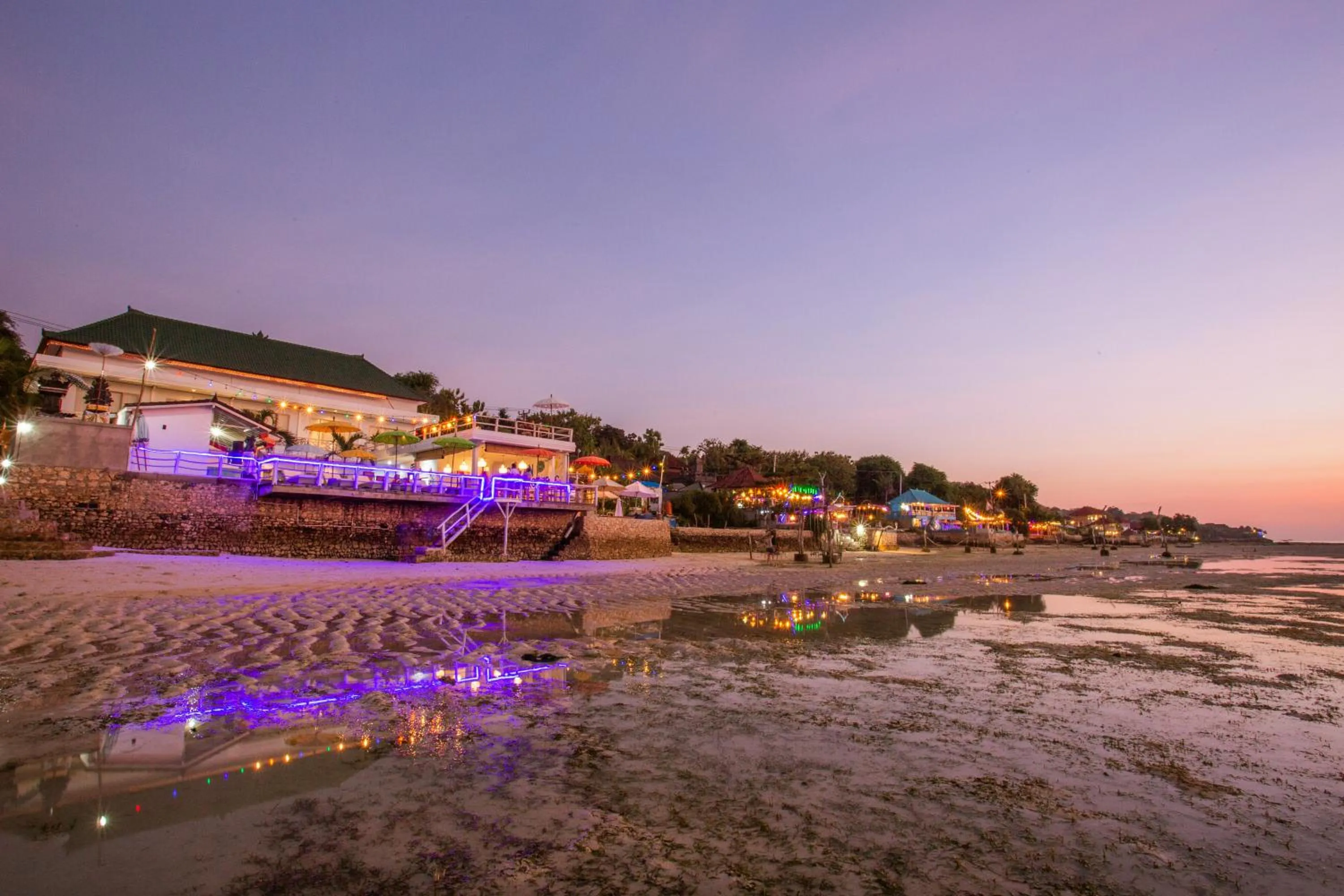 Neighbourhood in Rumah Marta Ceningan Island