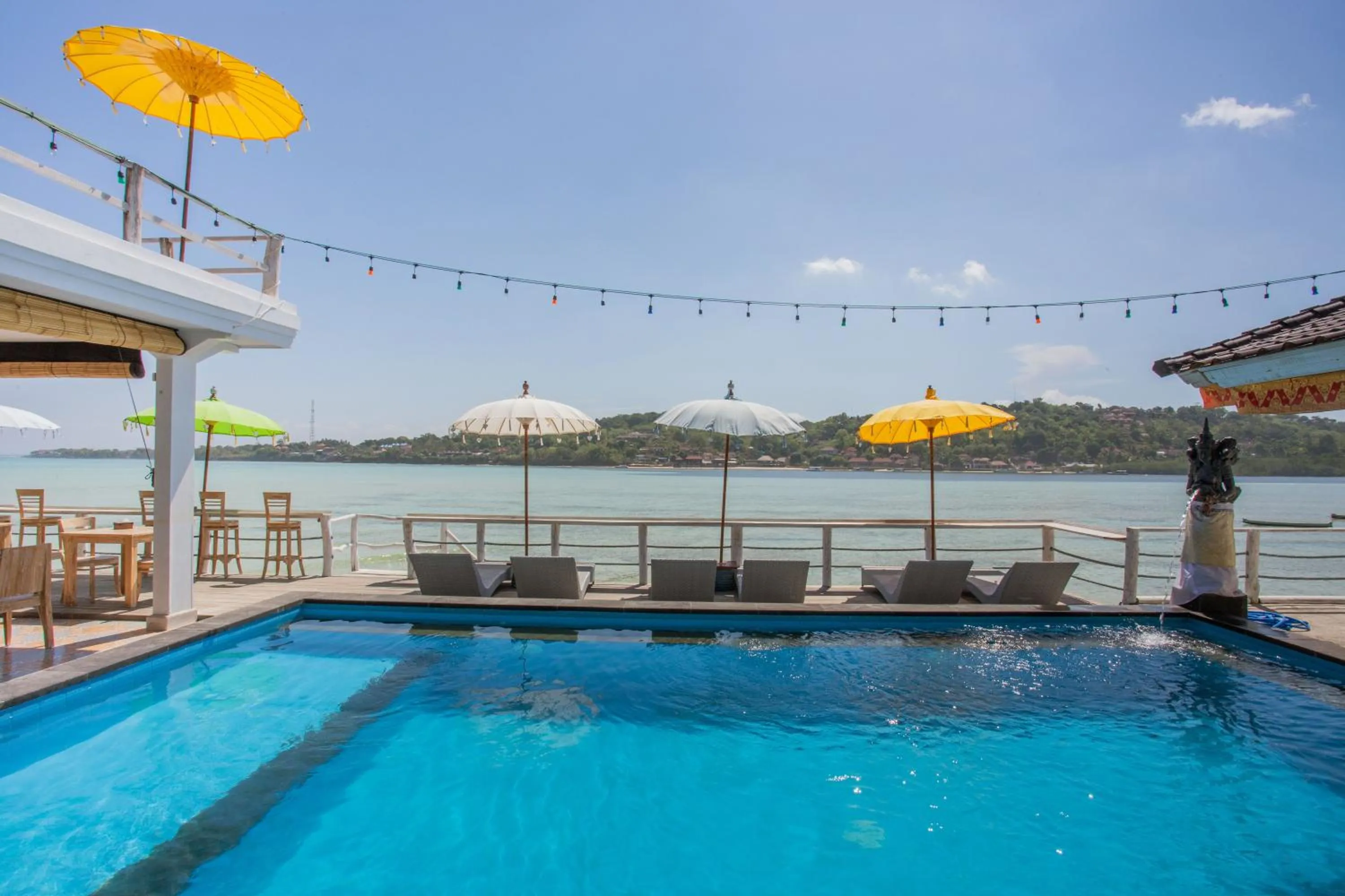 Swimming pool in Rumah Marta Ceningan Island