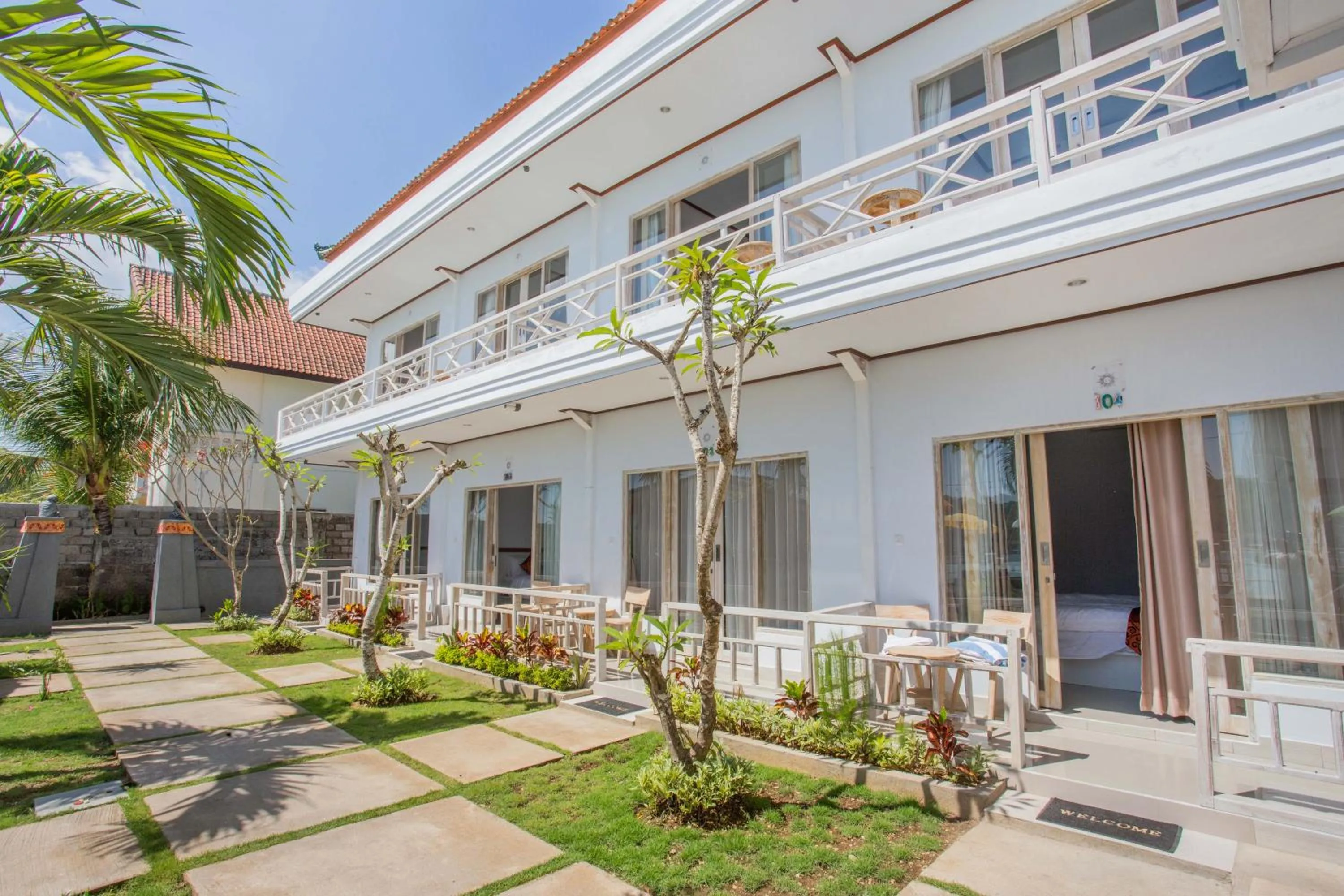 Garden view in Rumah Marta Ceningan Island