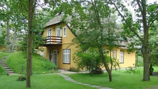 Property building in Der Fischländer Garni