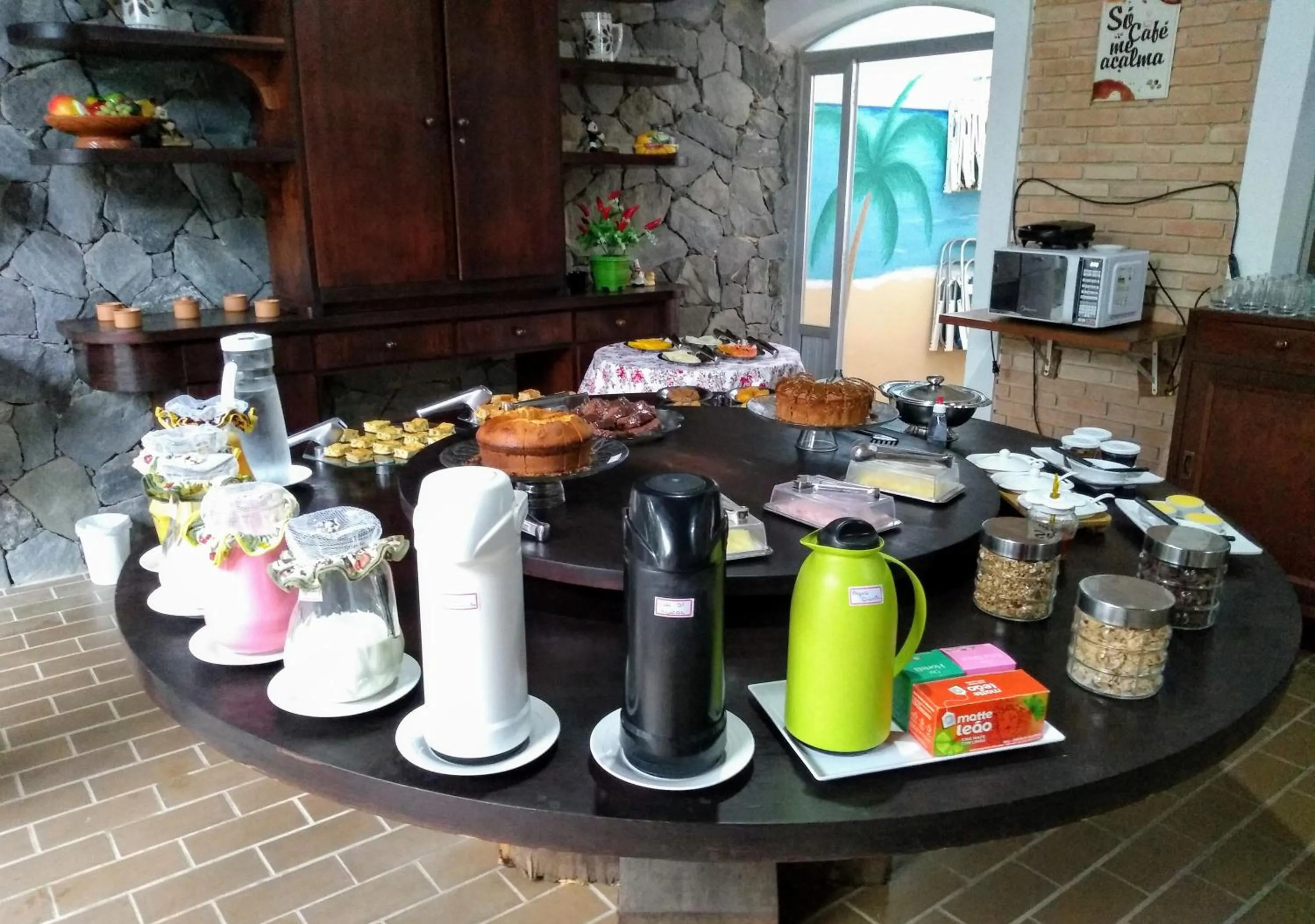 Buffet breakfast in Hotel Portal da Praia