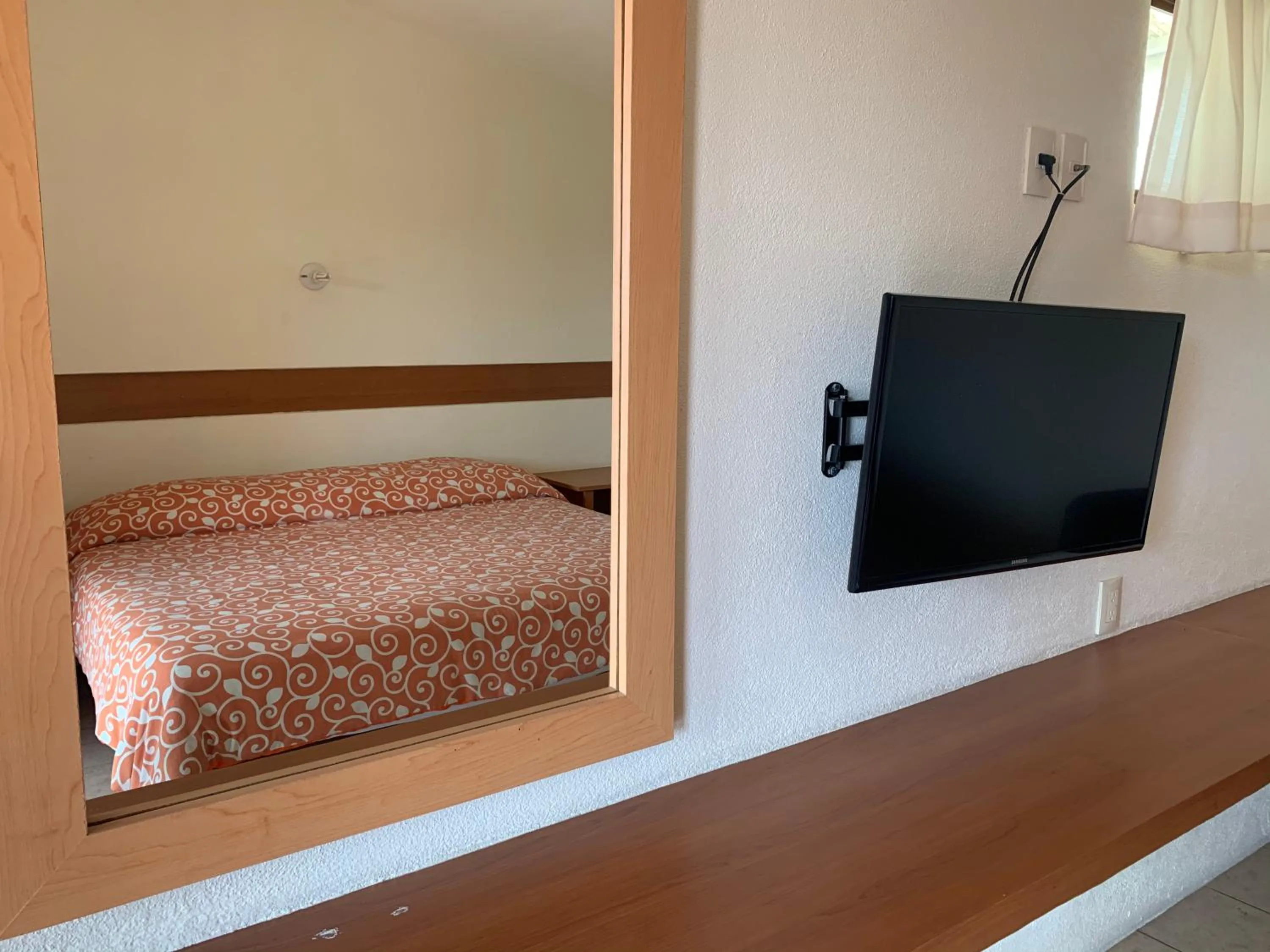 View (from property/room), Bed in Hotel Posada Don Ramon