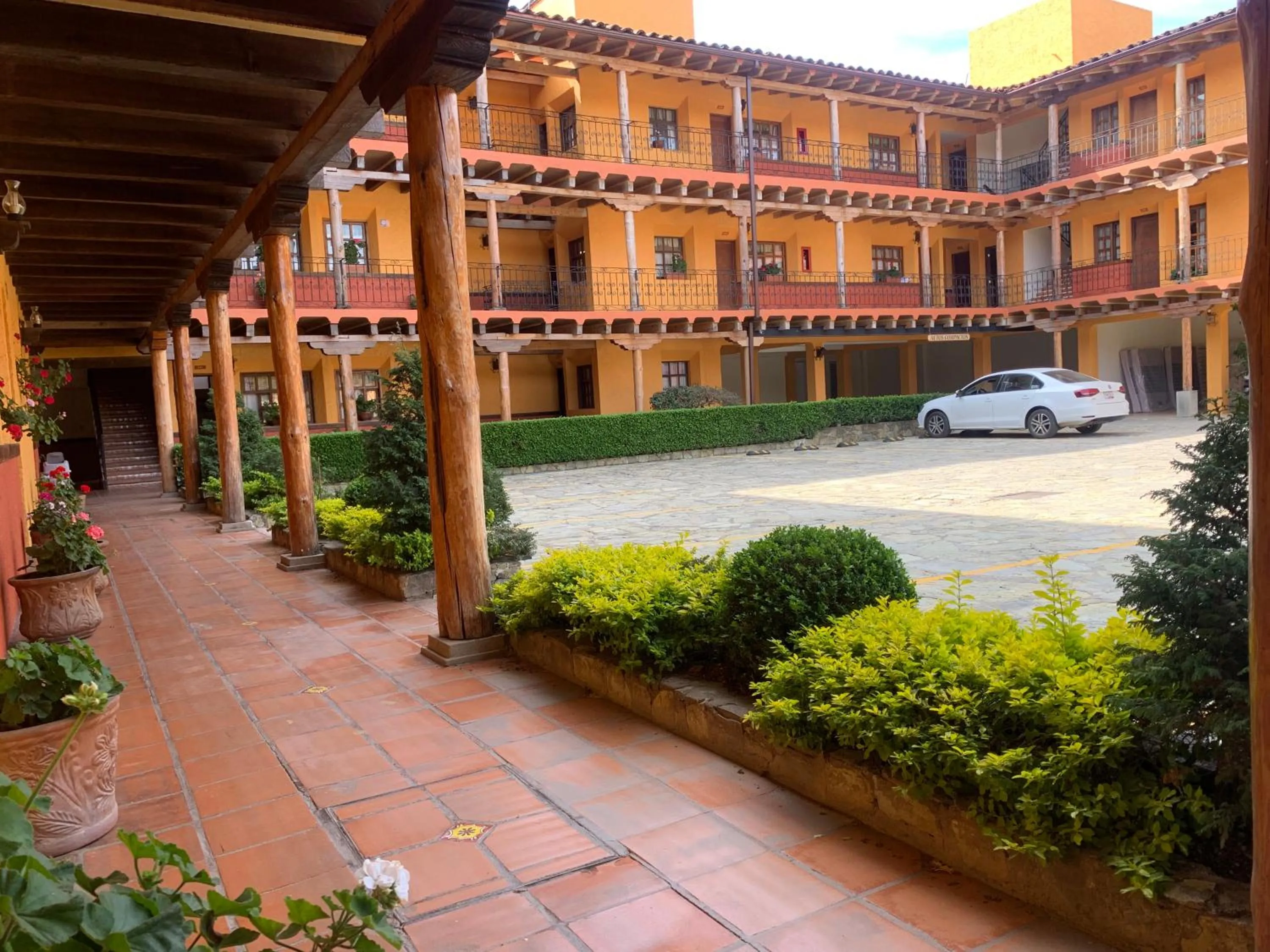 Property building in Hotel Posada Don Ramon