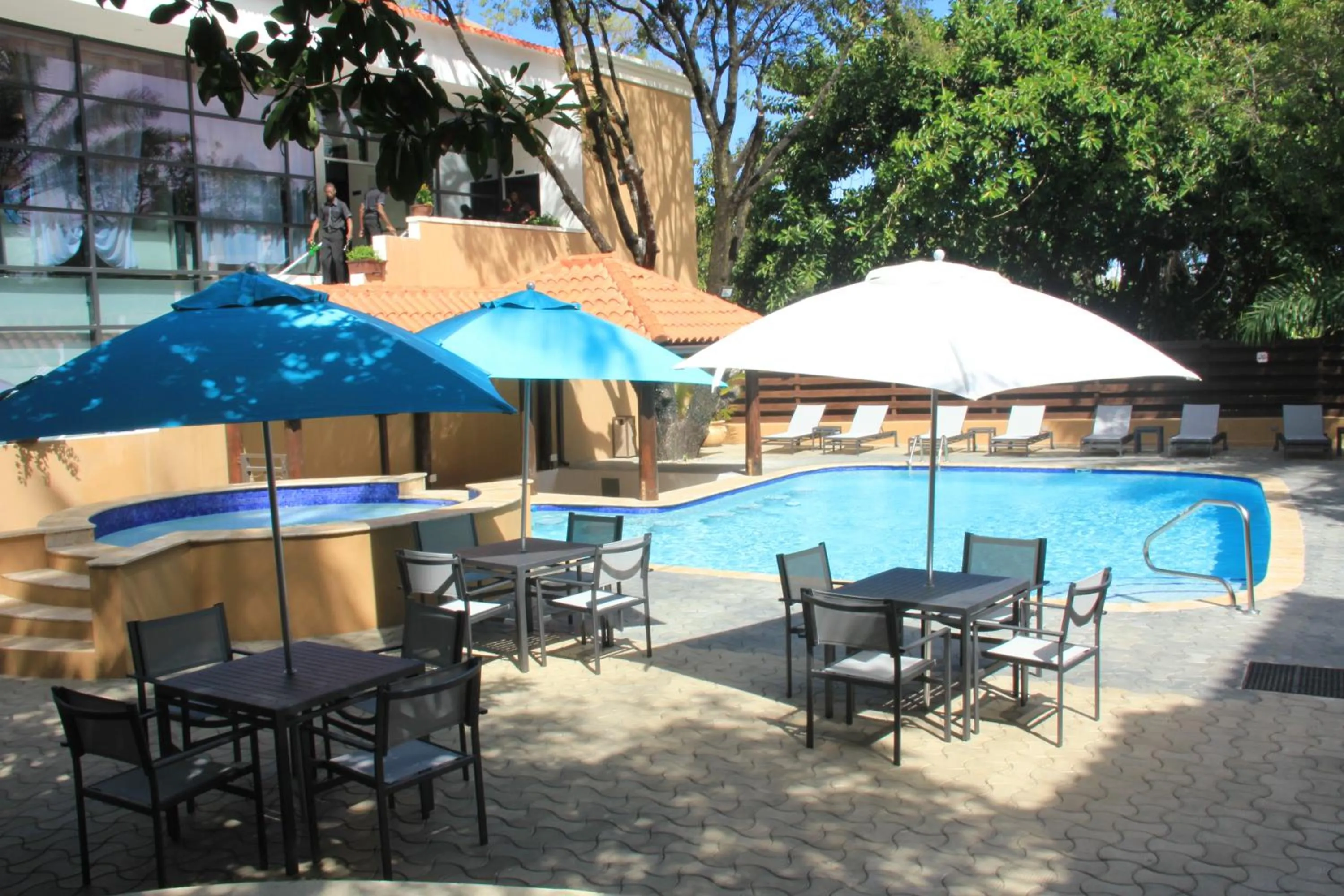 Swimming pool in Hotel Royal Oasis