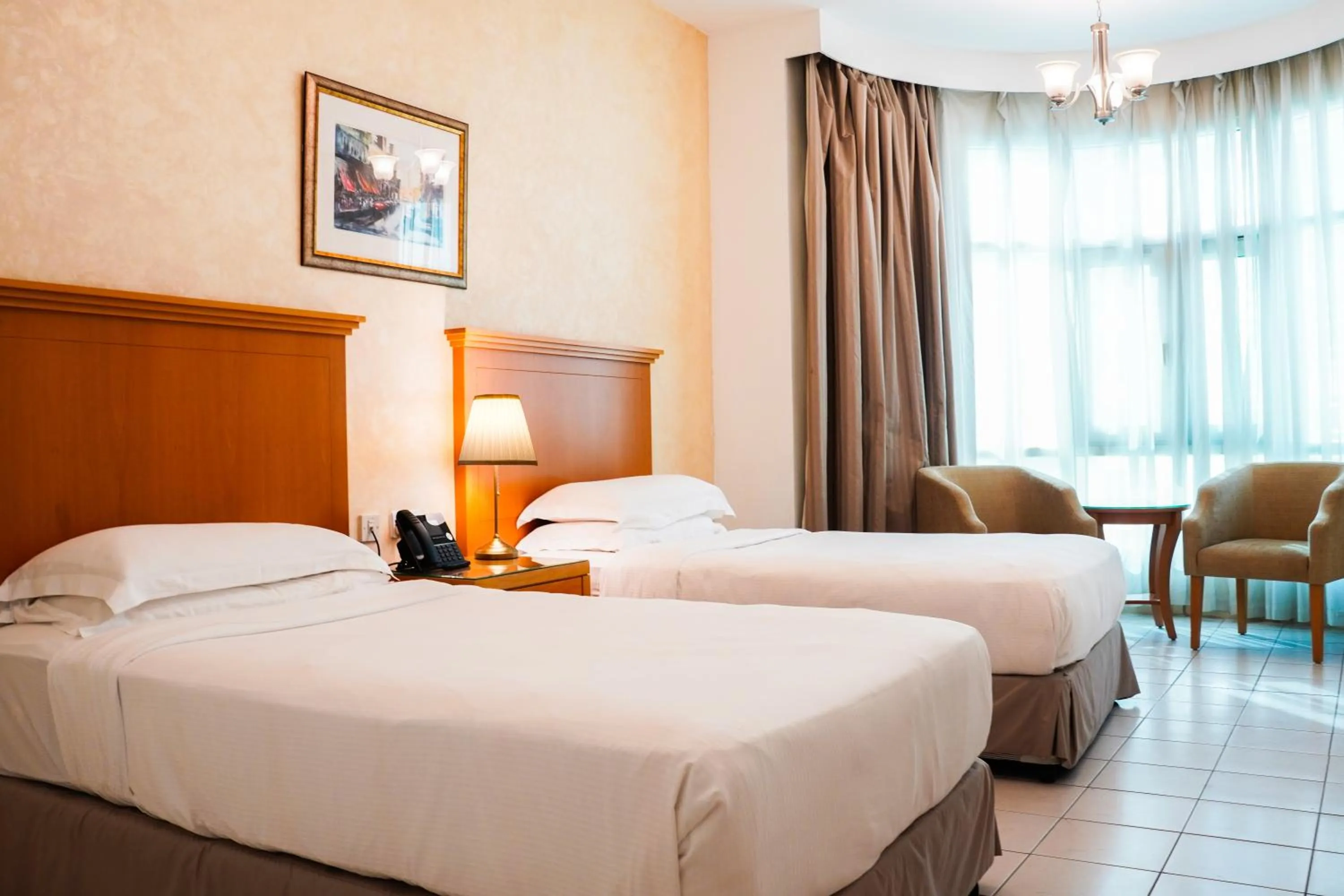 Bedroom, Bed in Roda Al Murooj Residences