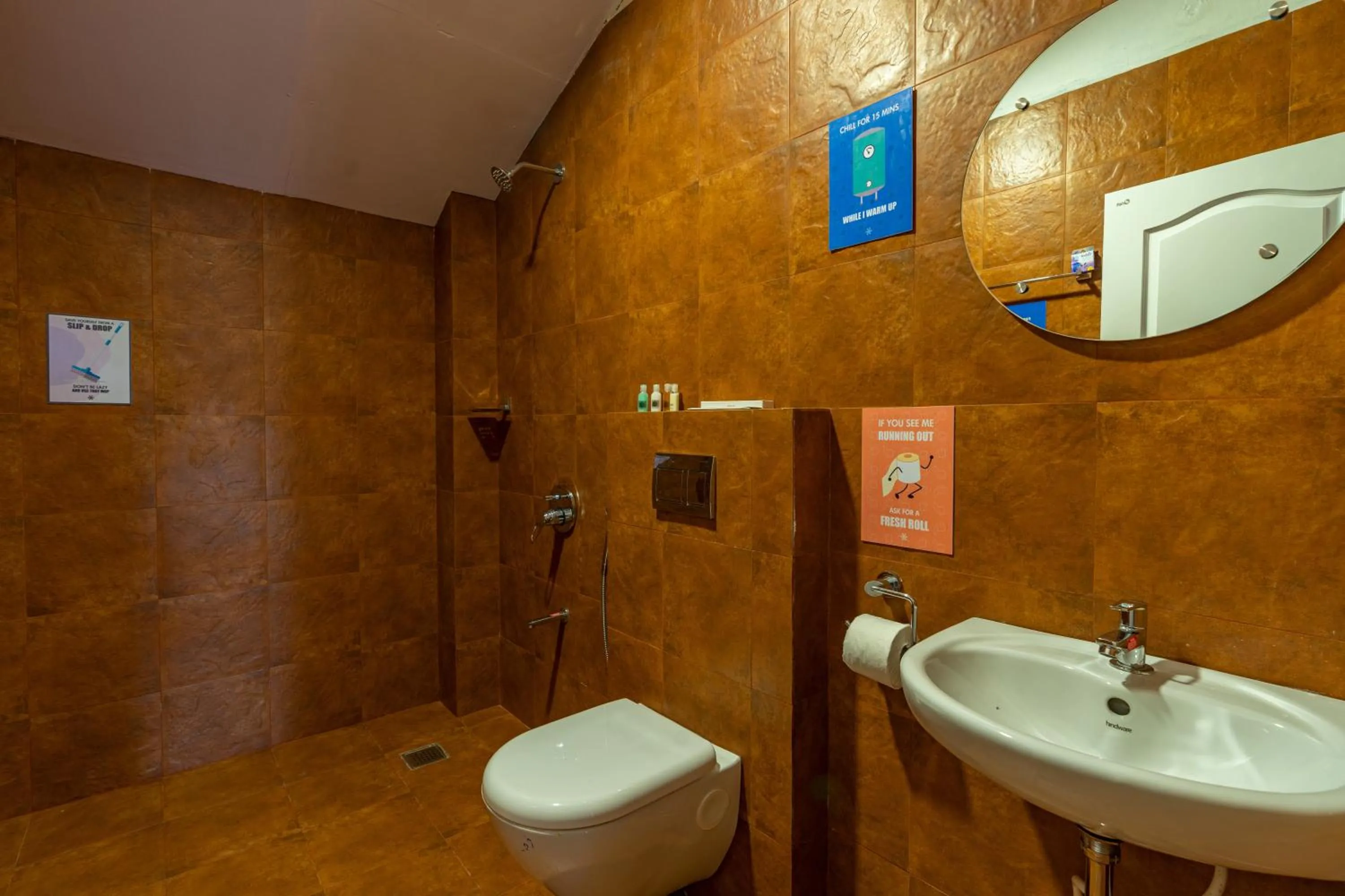 Toilet in Zostel Plus Wayanad