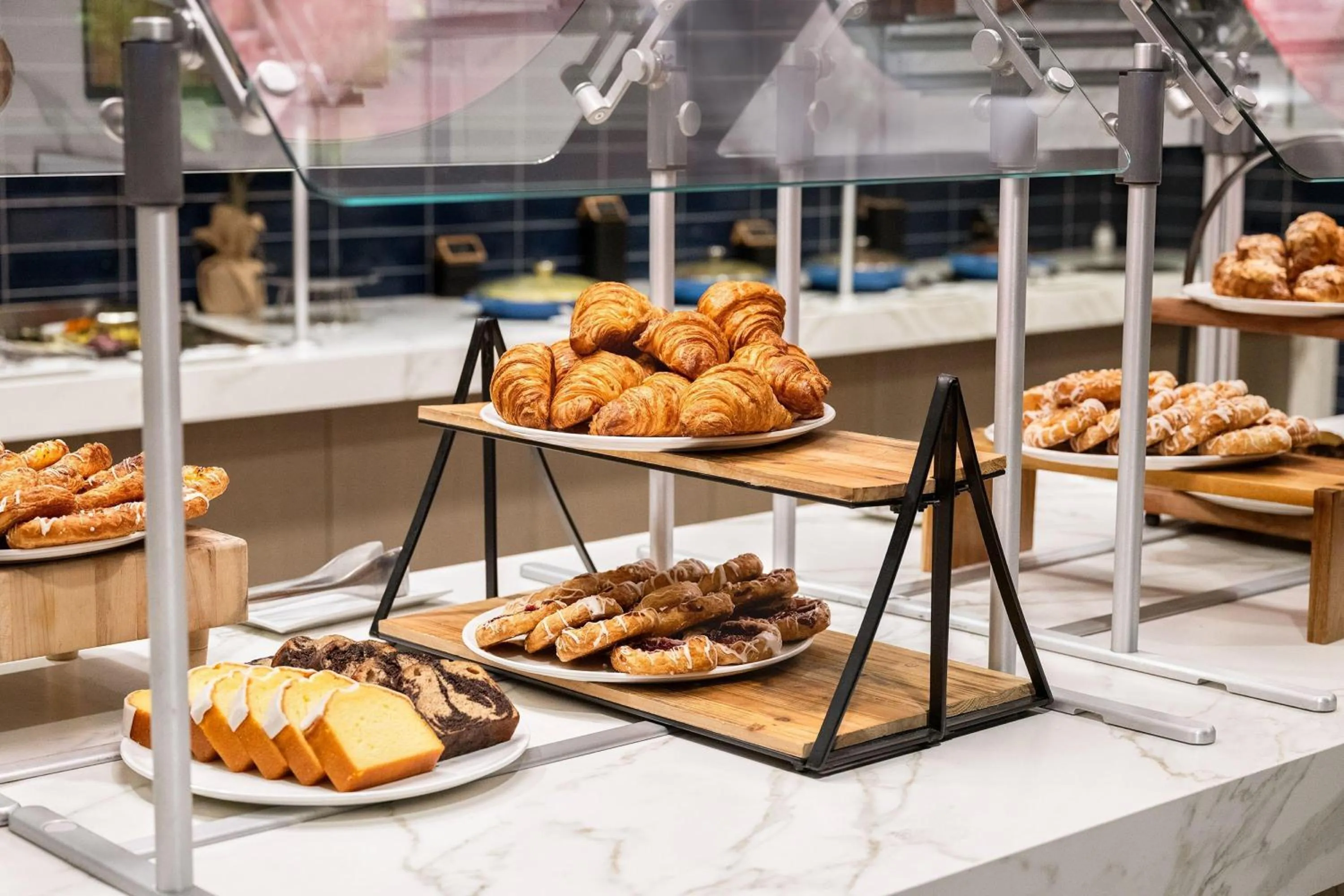 Restaurant/places to eat in Hyatt Regency Schaumburg Chicago