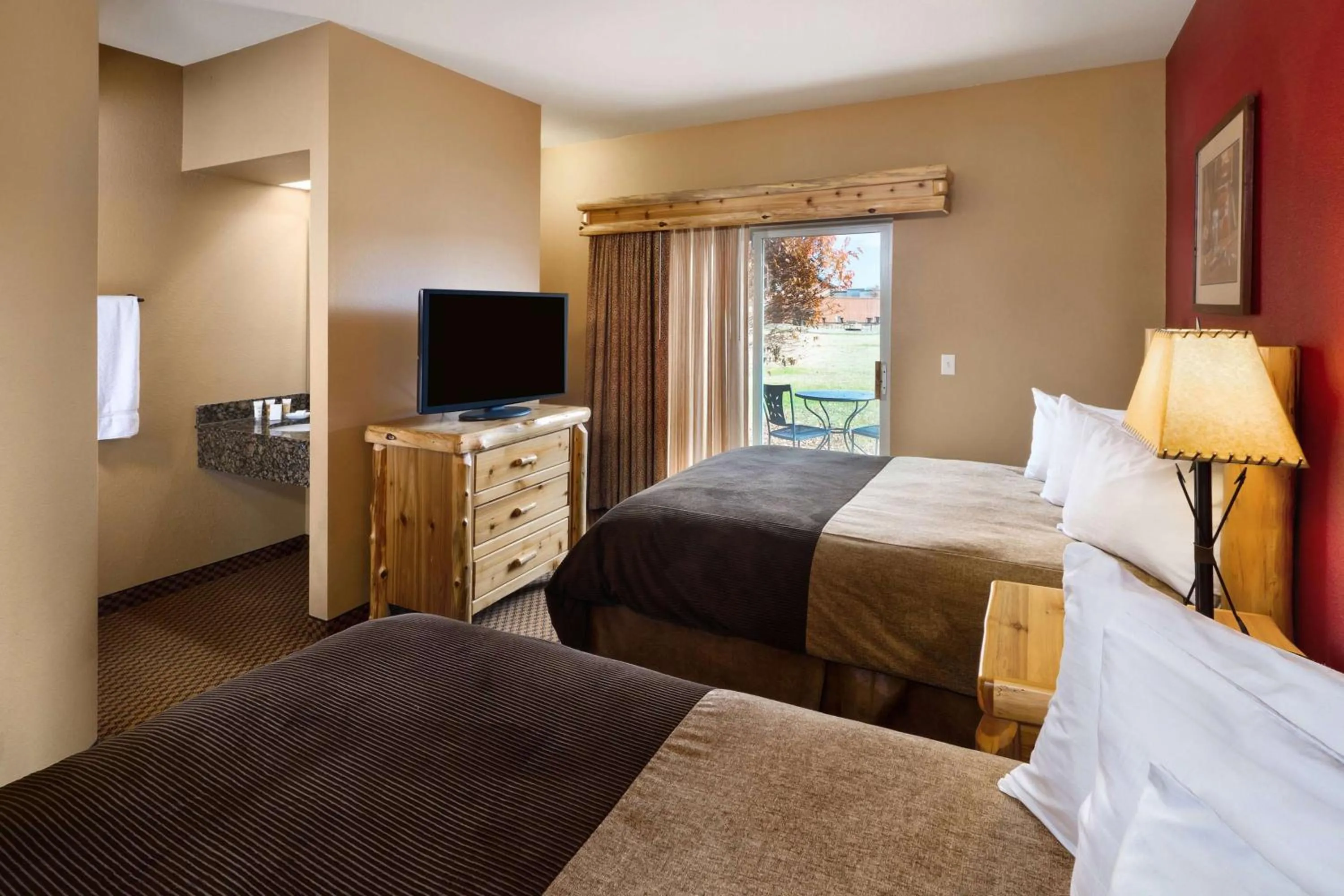 Photo of the whole room, Bed in The Lodge at Brainerd Lakes, Trademark Collection by Wyndham