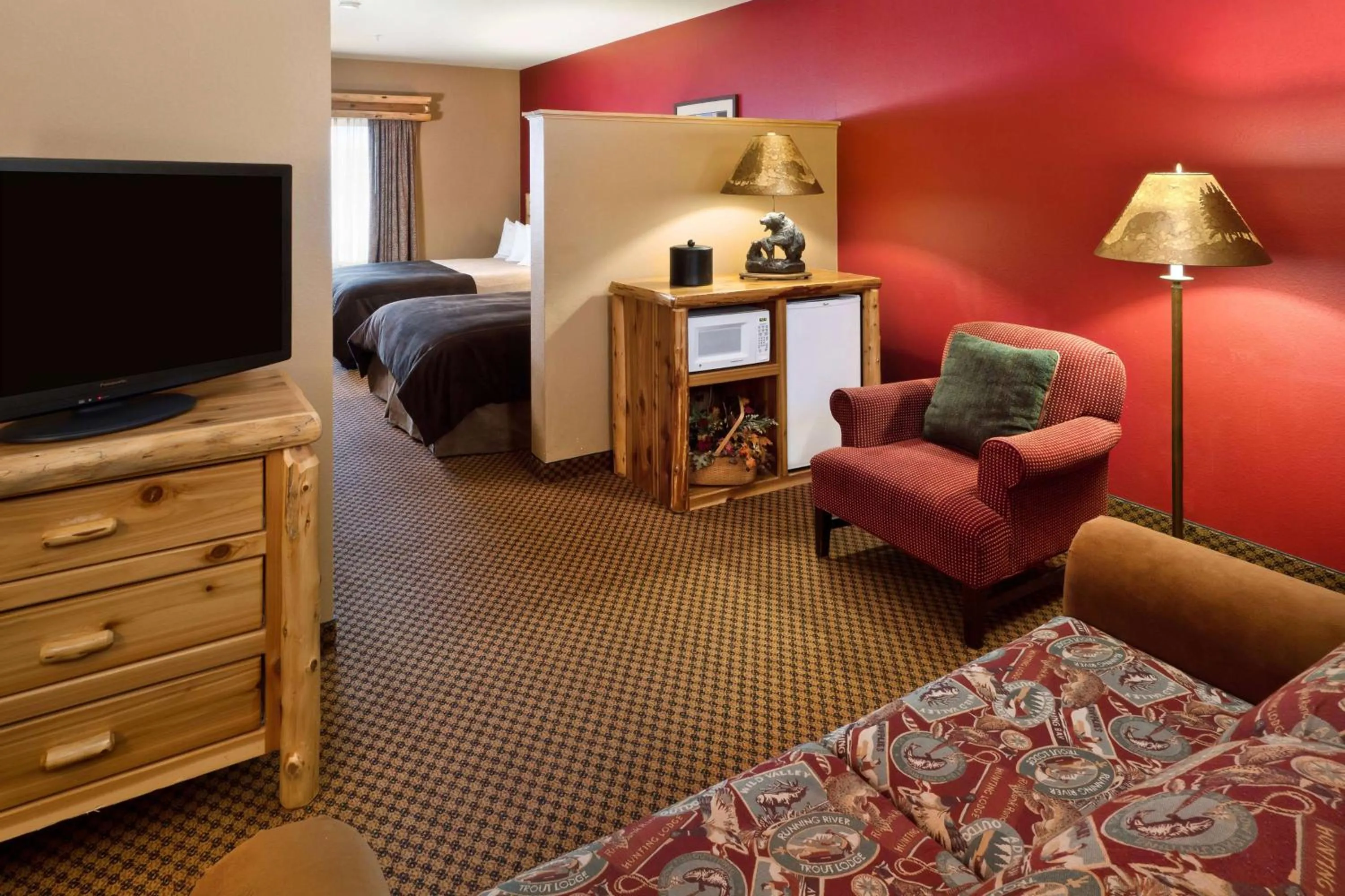 Photo of the whole room, Bed in The Lodge at Brainerd Lakes, Trademark Collection by Wyndham