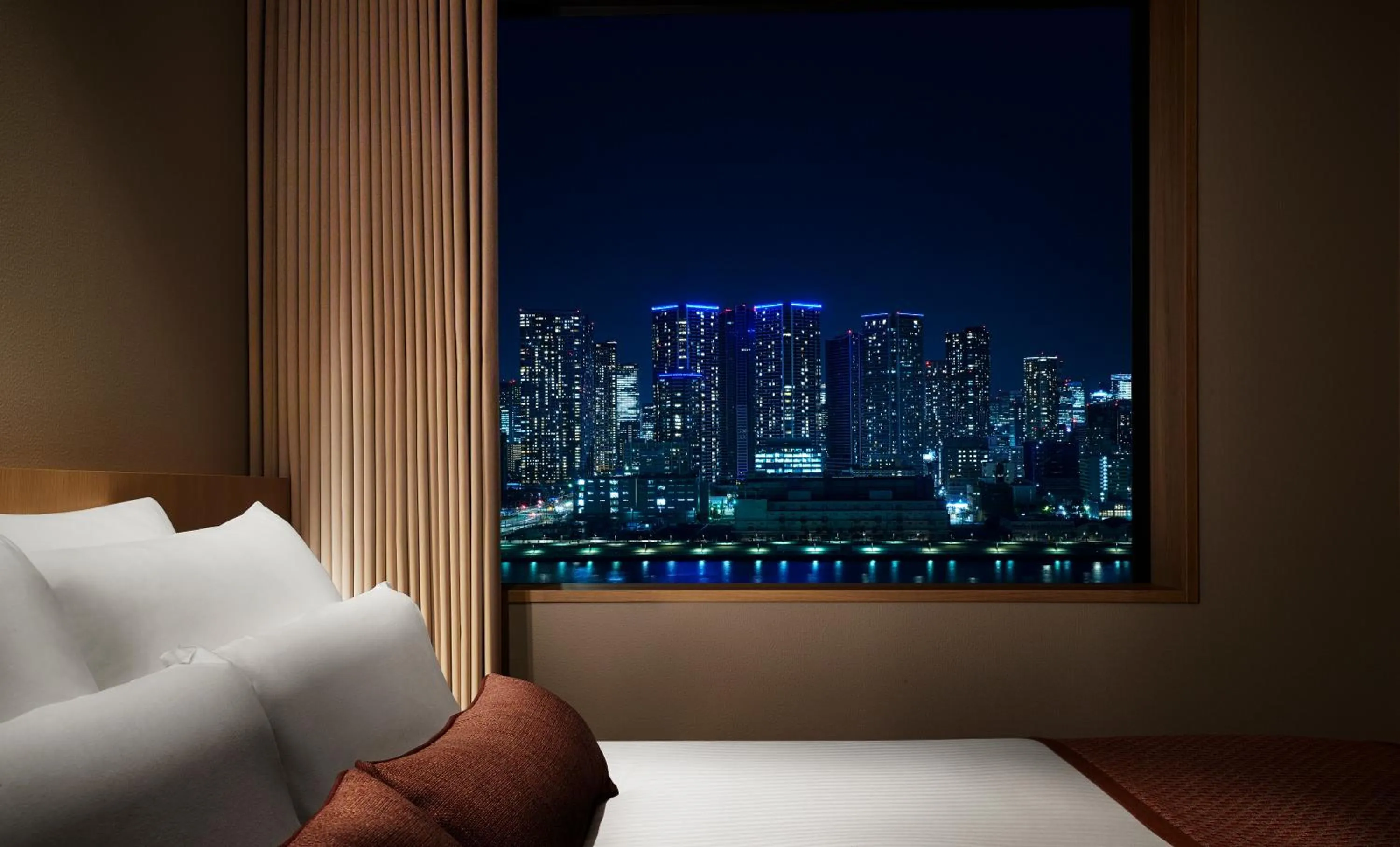 Bed in Hotel JAL City Tokyo Toyosu